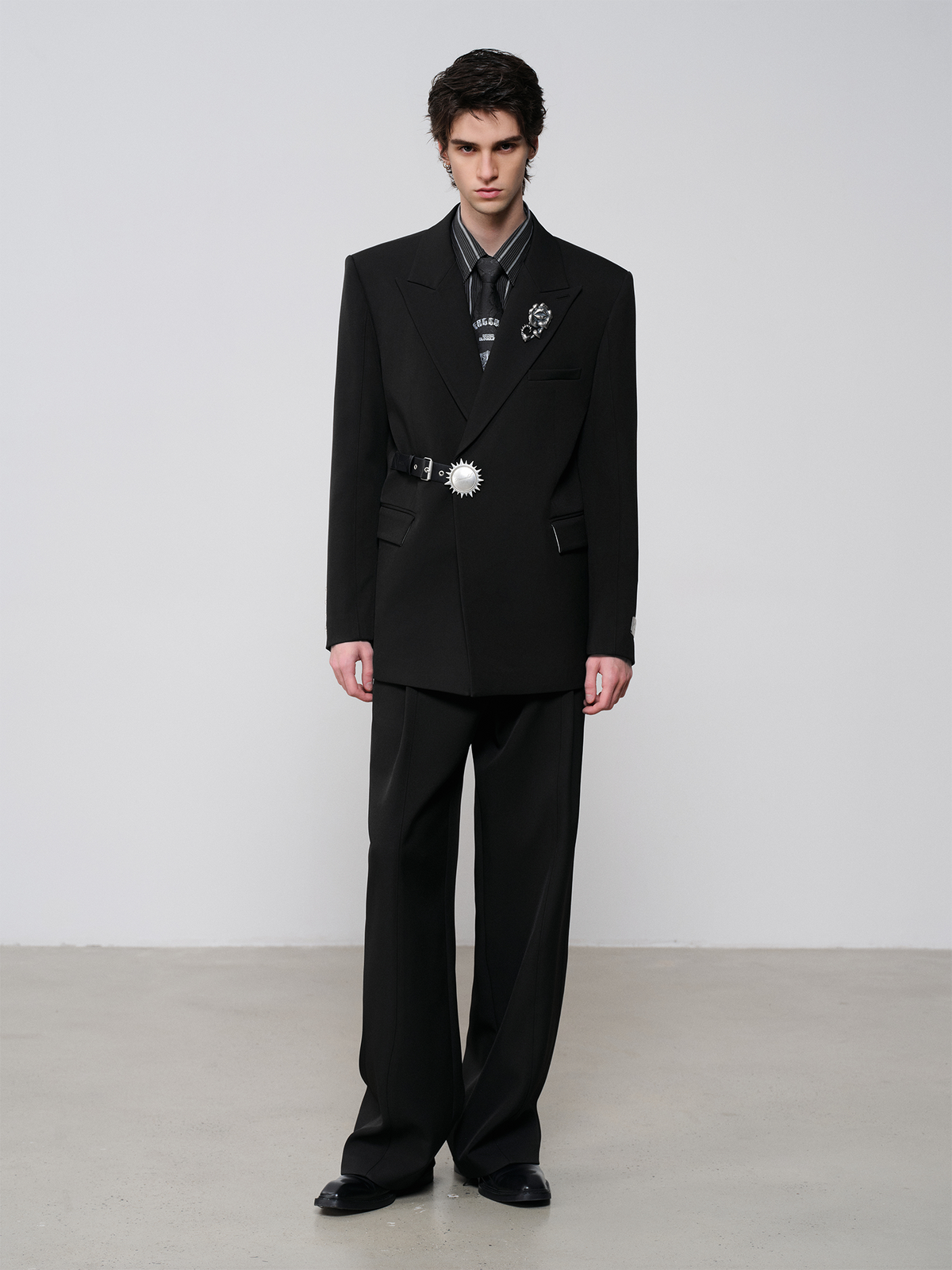 FACEONLAB Rose Brooch Asymmetric Belted Blazer