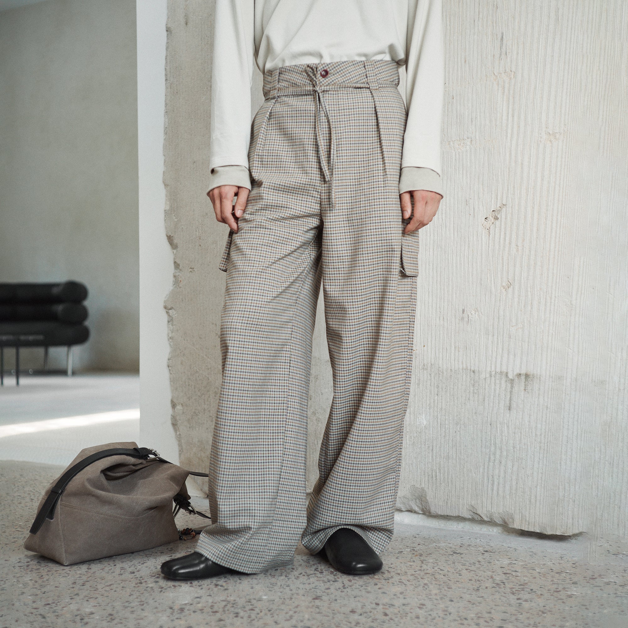 GONGHE REPUB Modern Pleated Checkered Wide-Leg Trousers