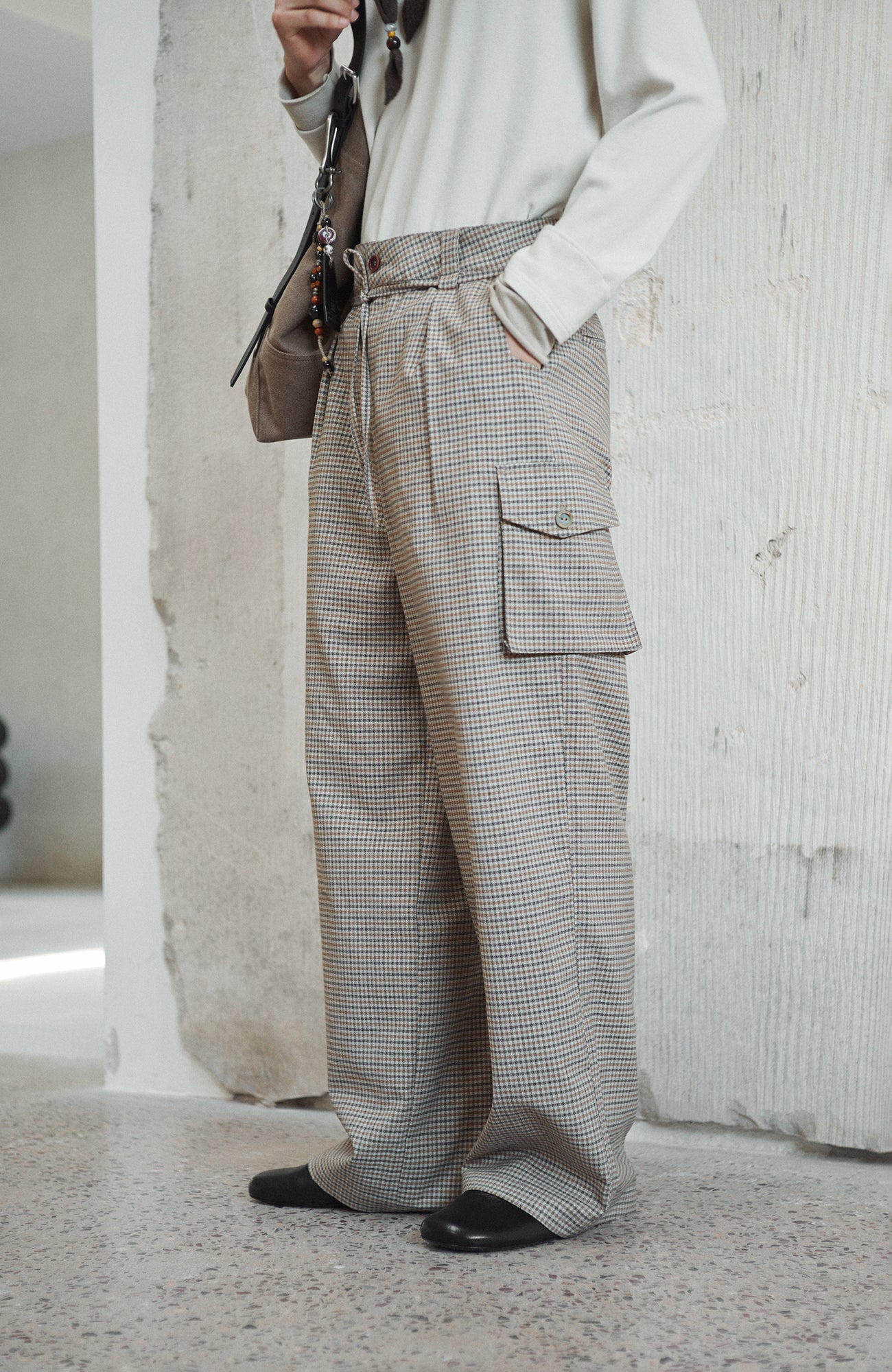 GONGHE REPUB Modern Pleated Checkered Wide-Leg Trousers