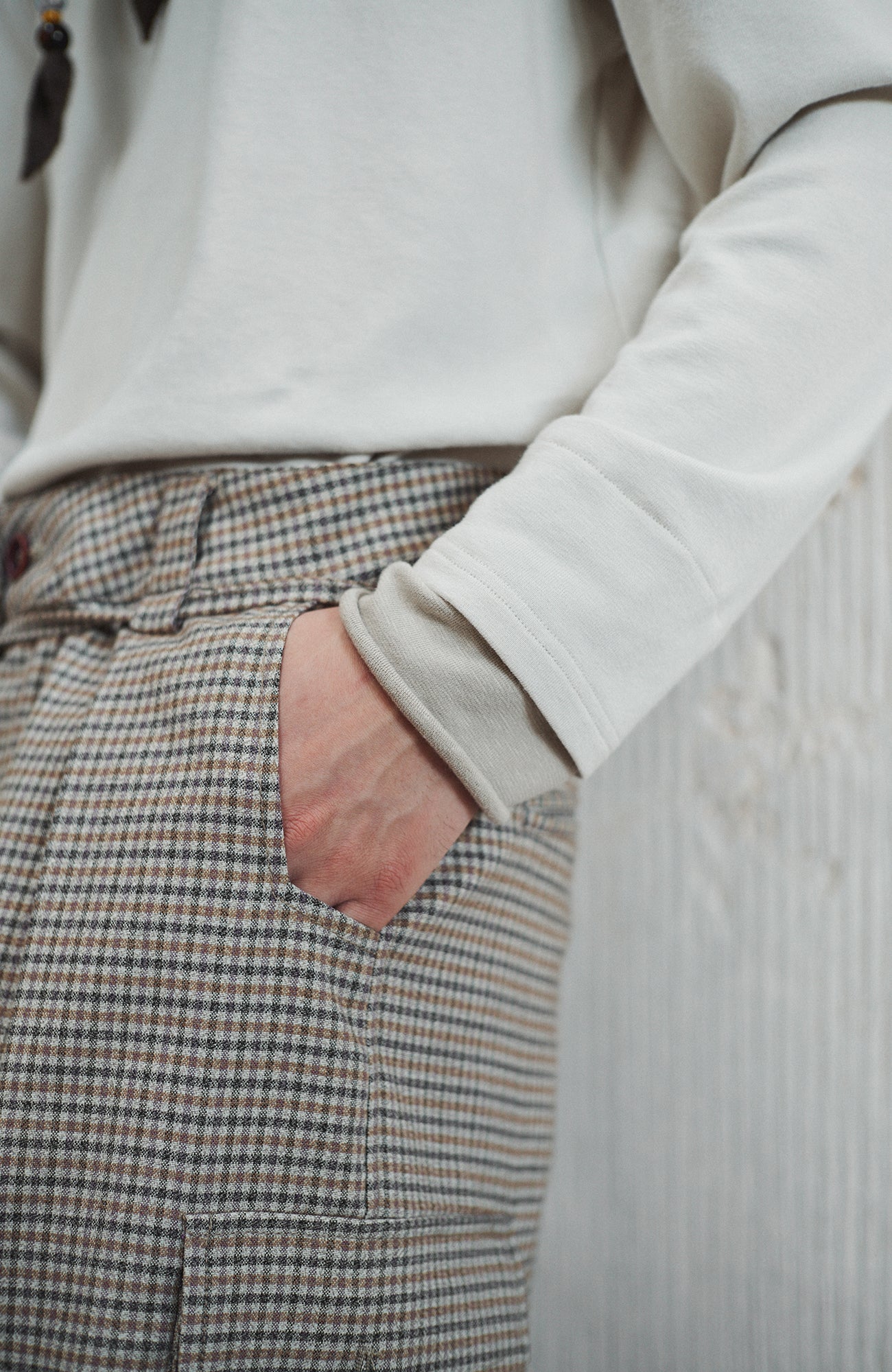 GONGHE REPUB Modern Pleated Checkered Wide-Leg Trousers