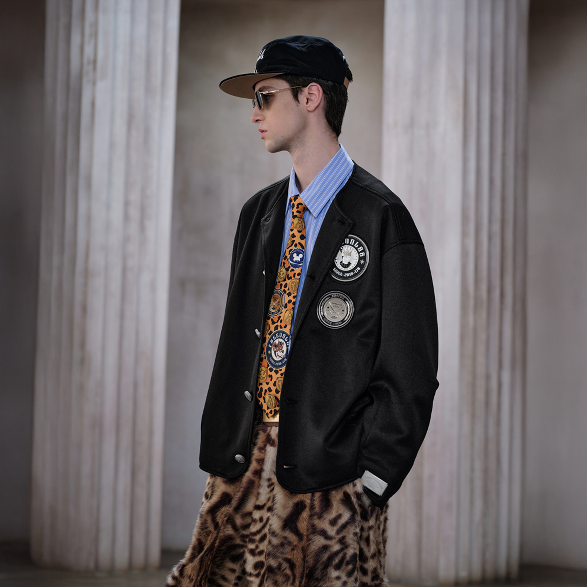 FACEONLAB Essential Badge Crewneck Jacket