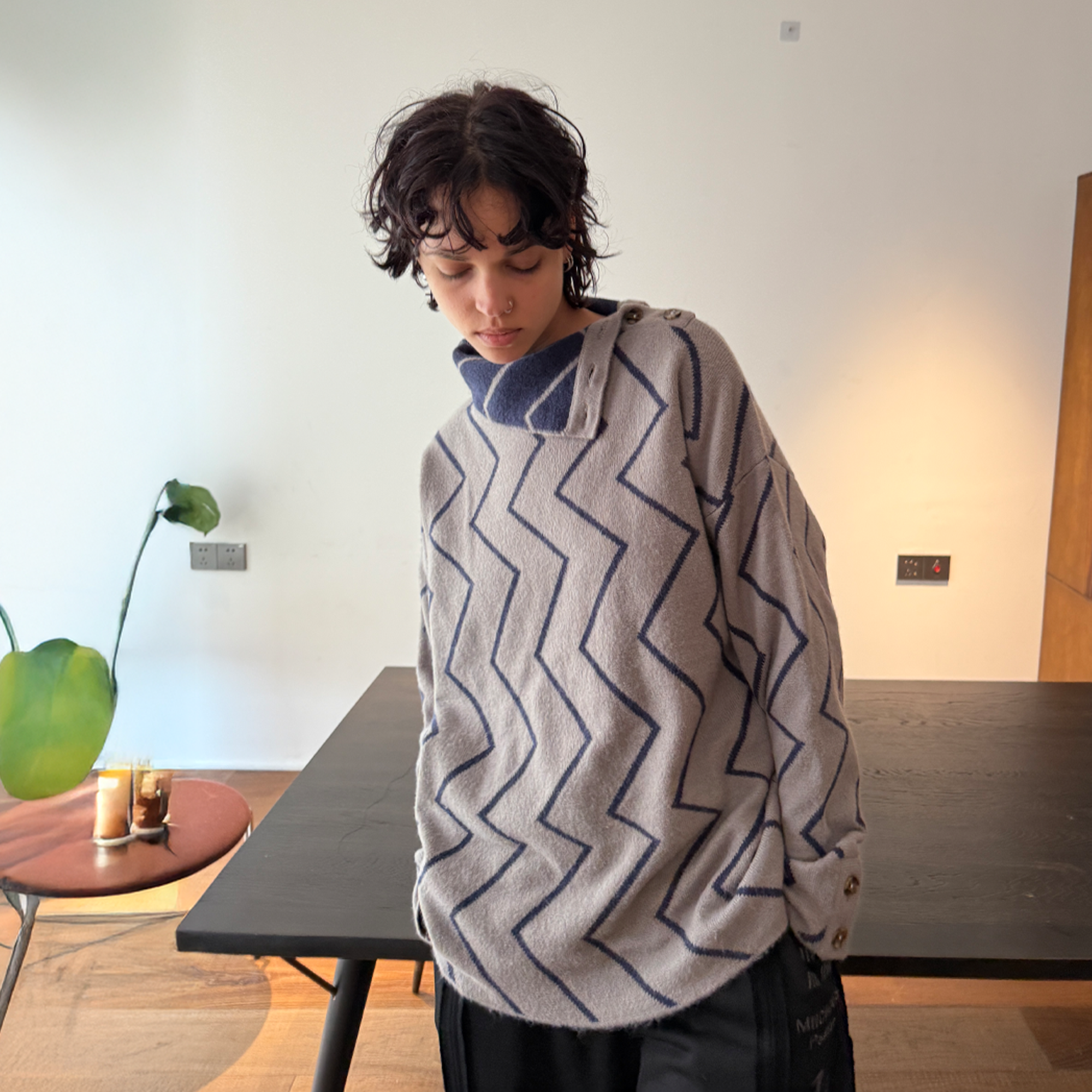 MIICHOUS Geometric Ripple Jacquard Asym High-Neck Sweater