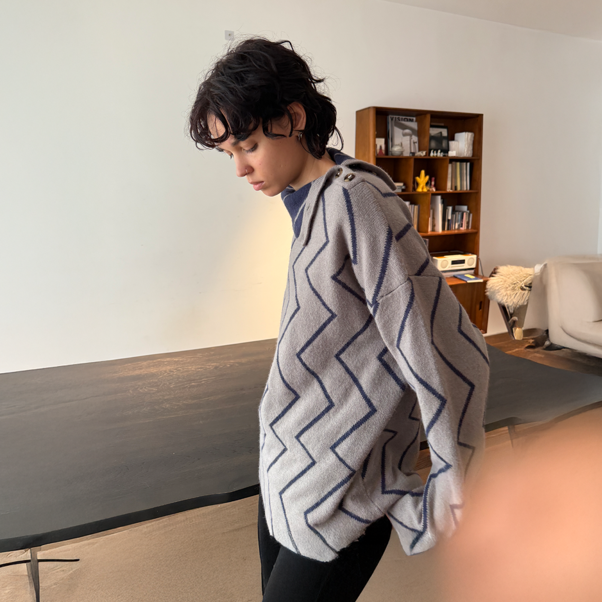 MIICHOUS Geometric Ripple Jacquard Asym High-Neck Sweater