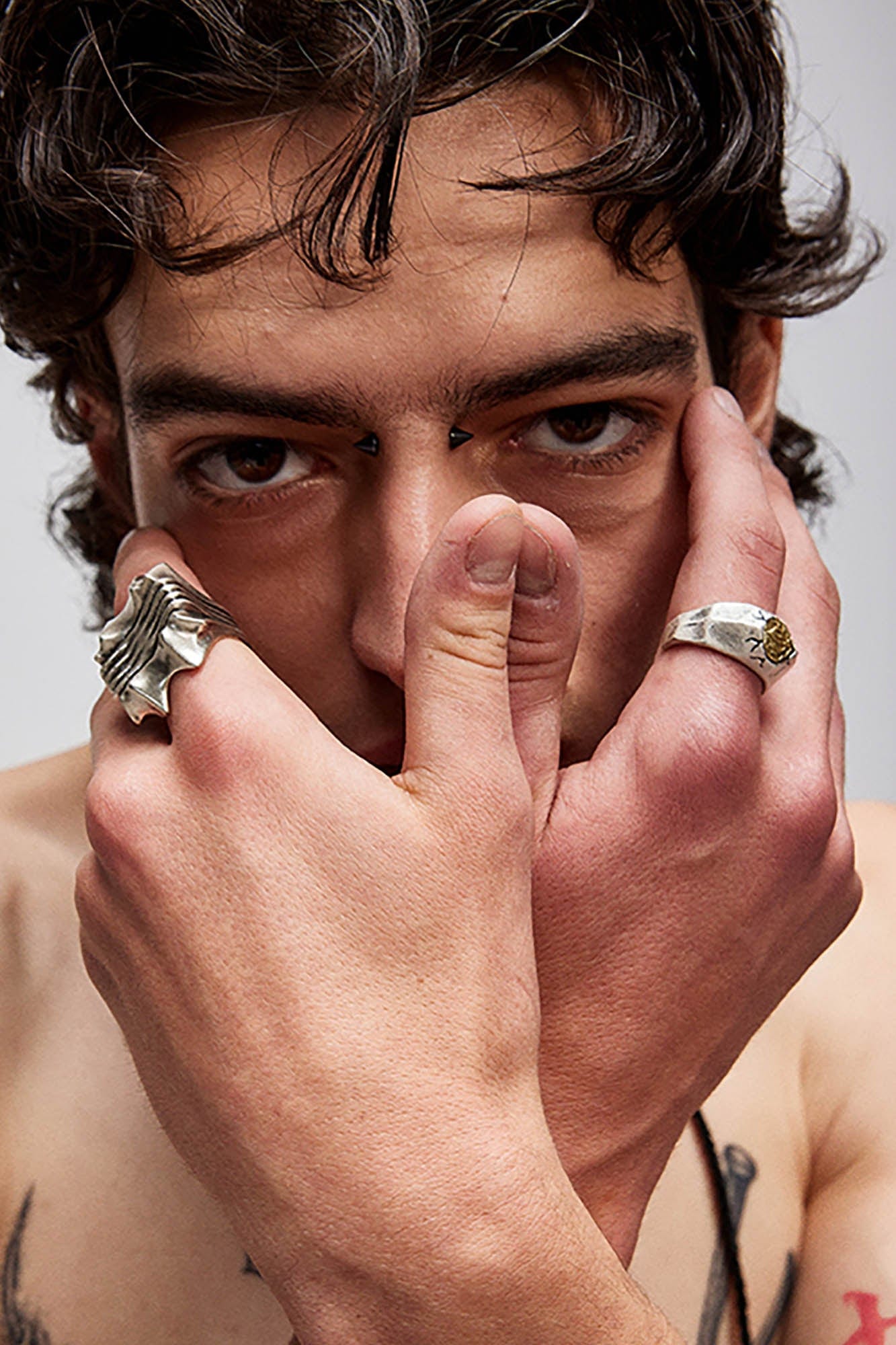 FLYERRER Cracked Sigil Ring