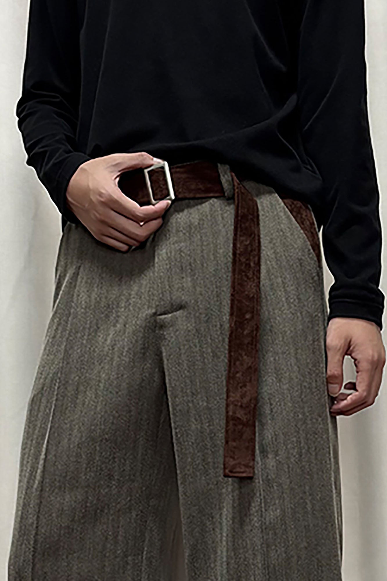 KREATE Suede Belt Striped Pleat Trousers
