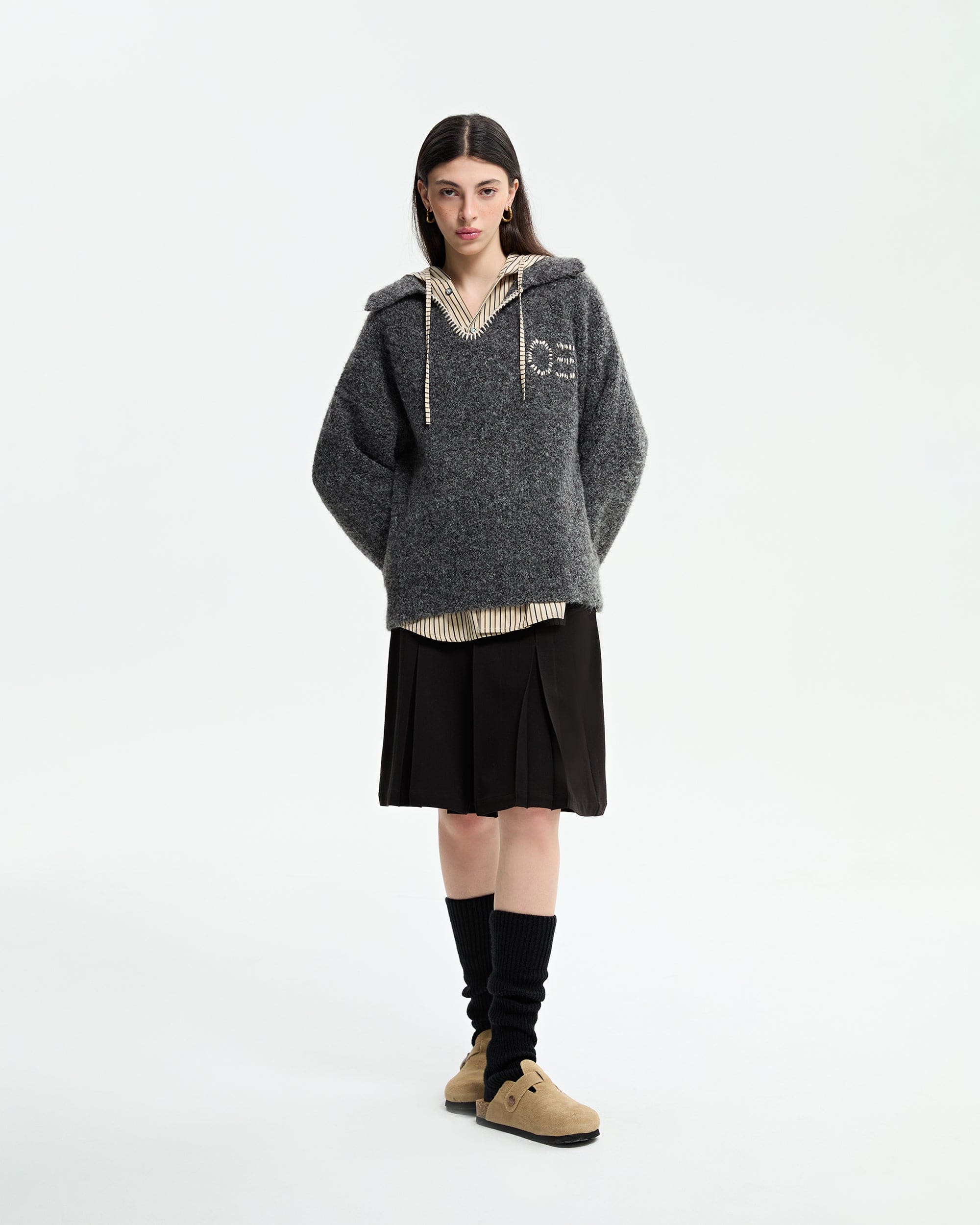 ORGANIC EMOTION Stitches V-neck Oversized Sweater