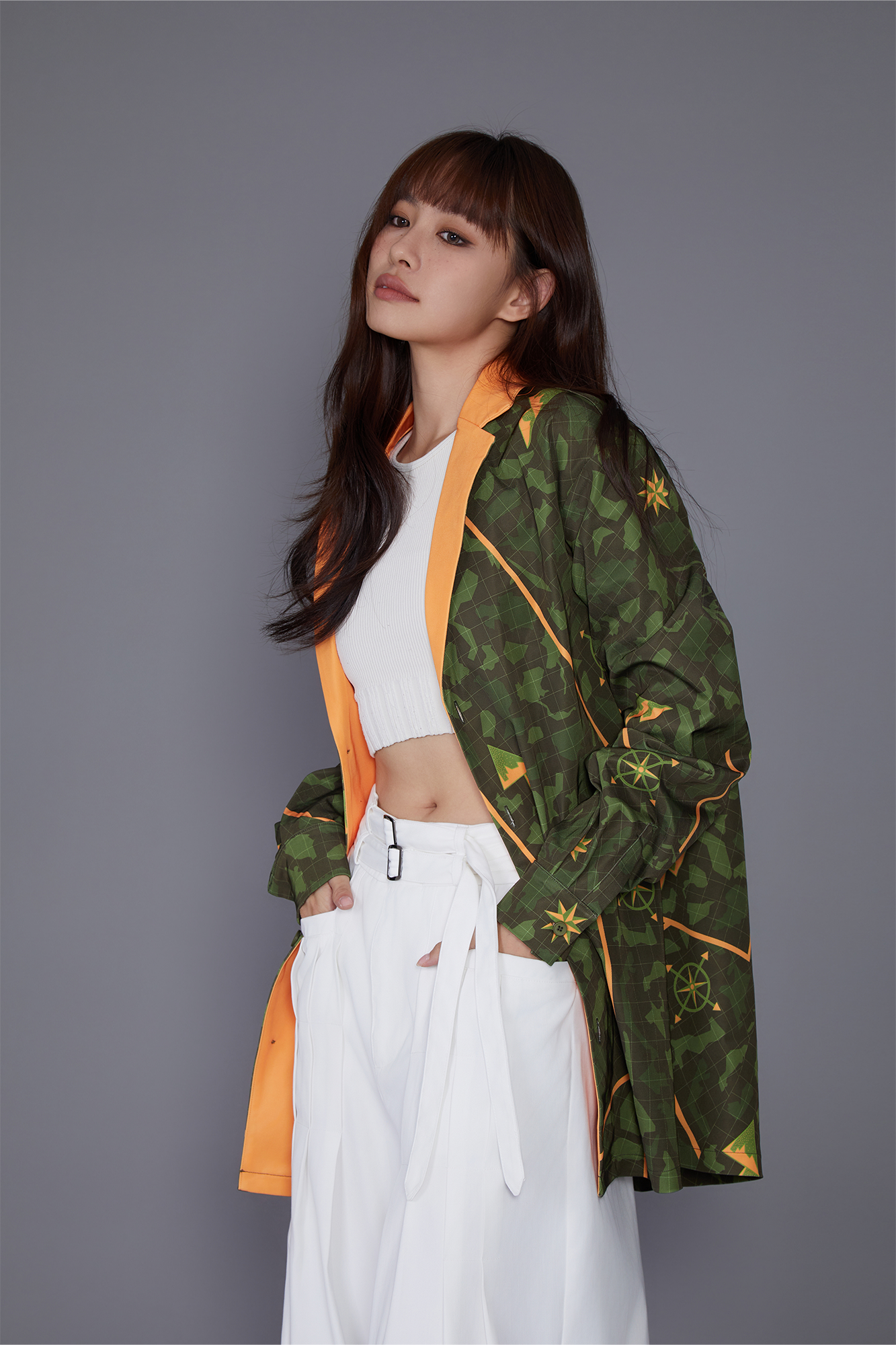 MASH UP ASIA Graphic Contrast Lapel Oversized Blazer, premium urban and streetwear designers apparel on PROJECTISR.com, MASH UP ASIA