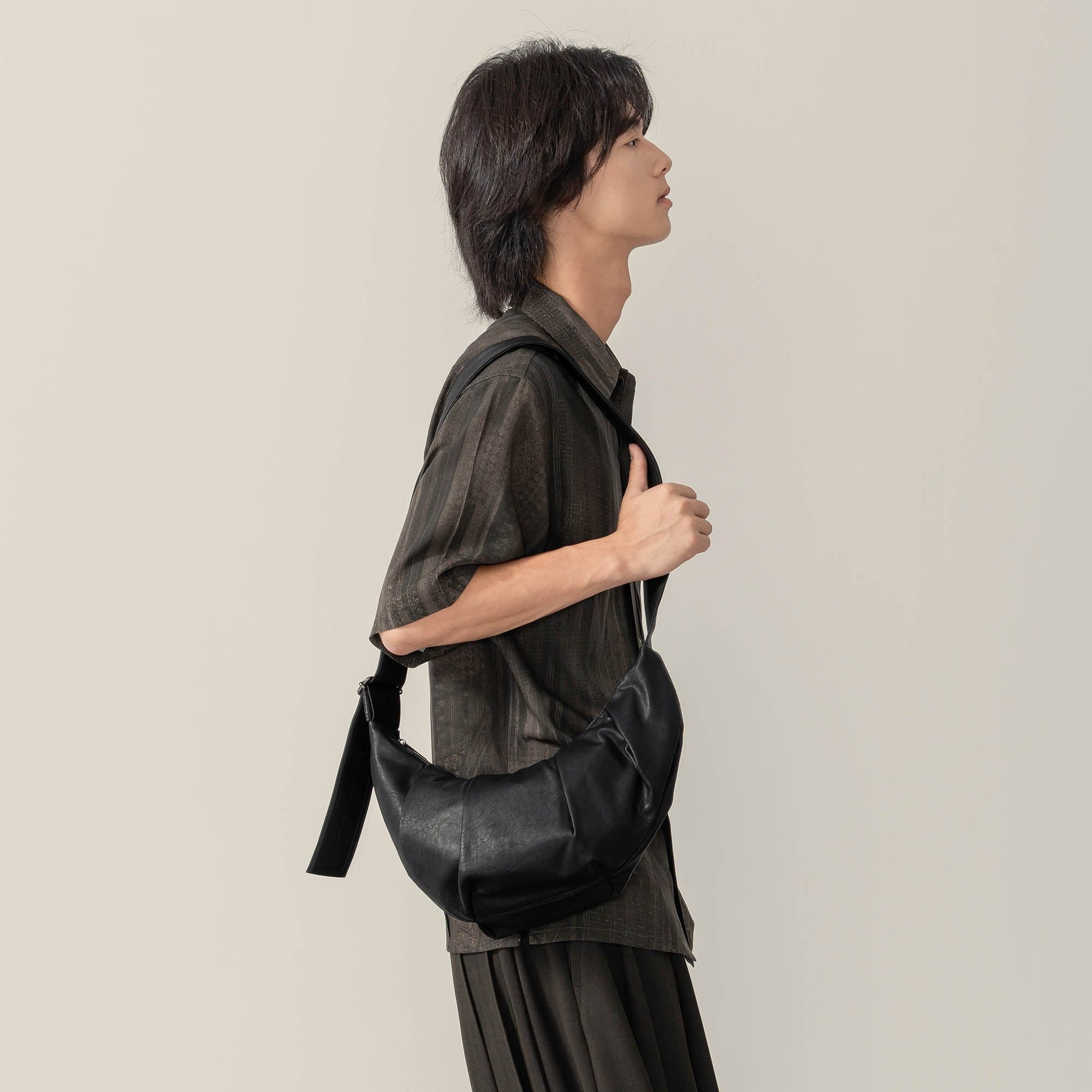 MOITIEDEPETALE Pleated Waxed Leather Croissant Bag