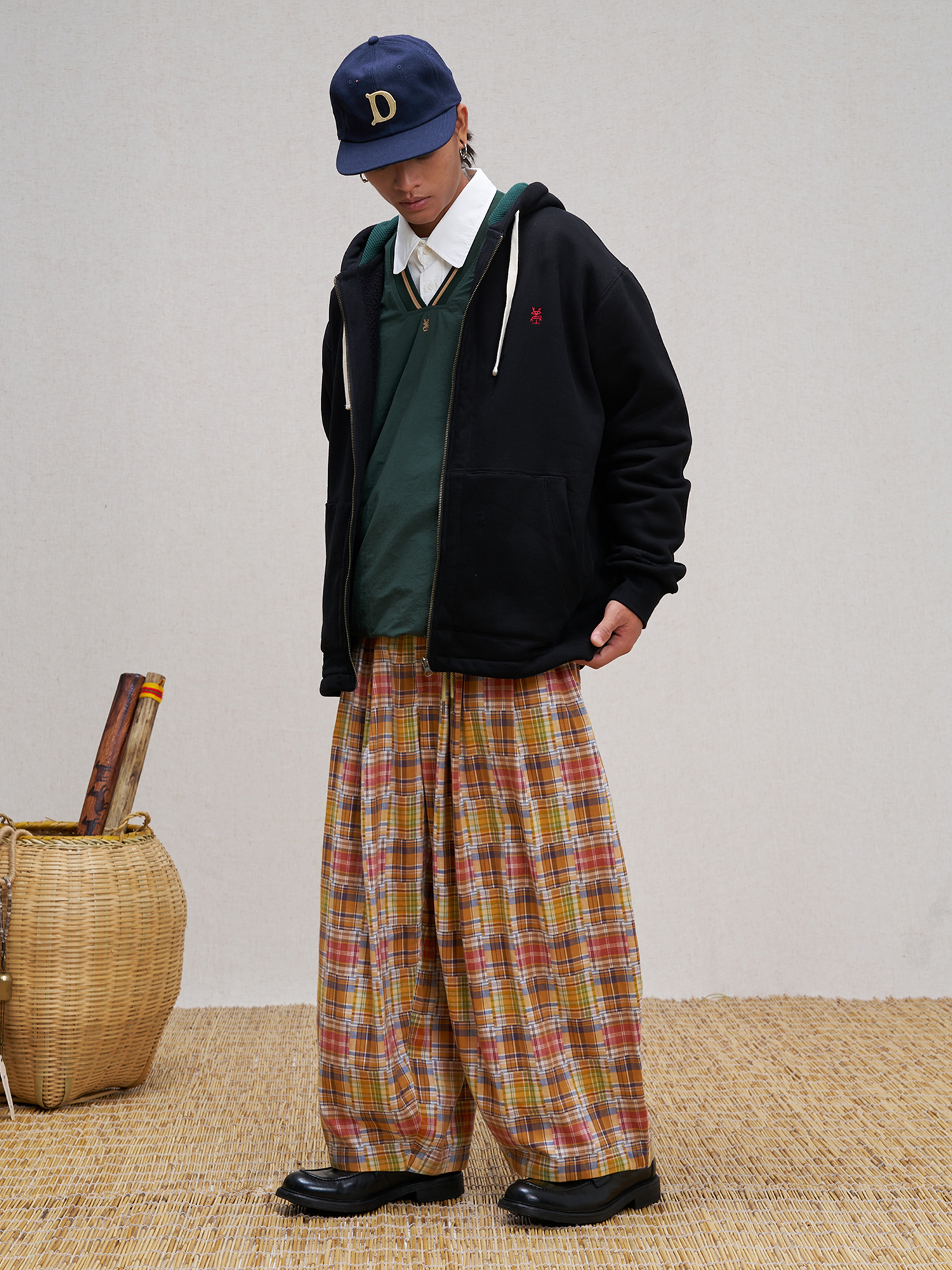 UNLIMITED MOTE Embroidered Waffle Lining Drawstring Hood Jacket