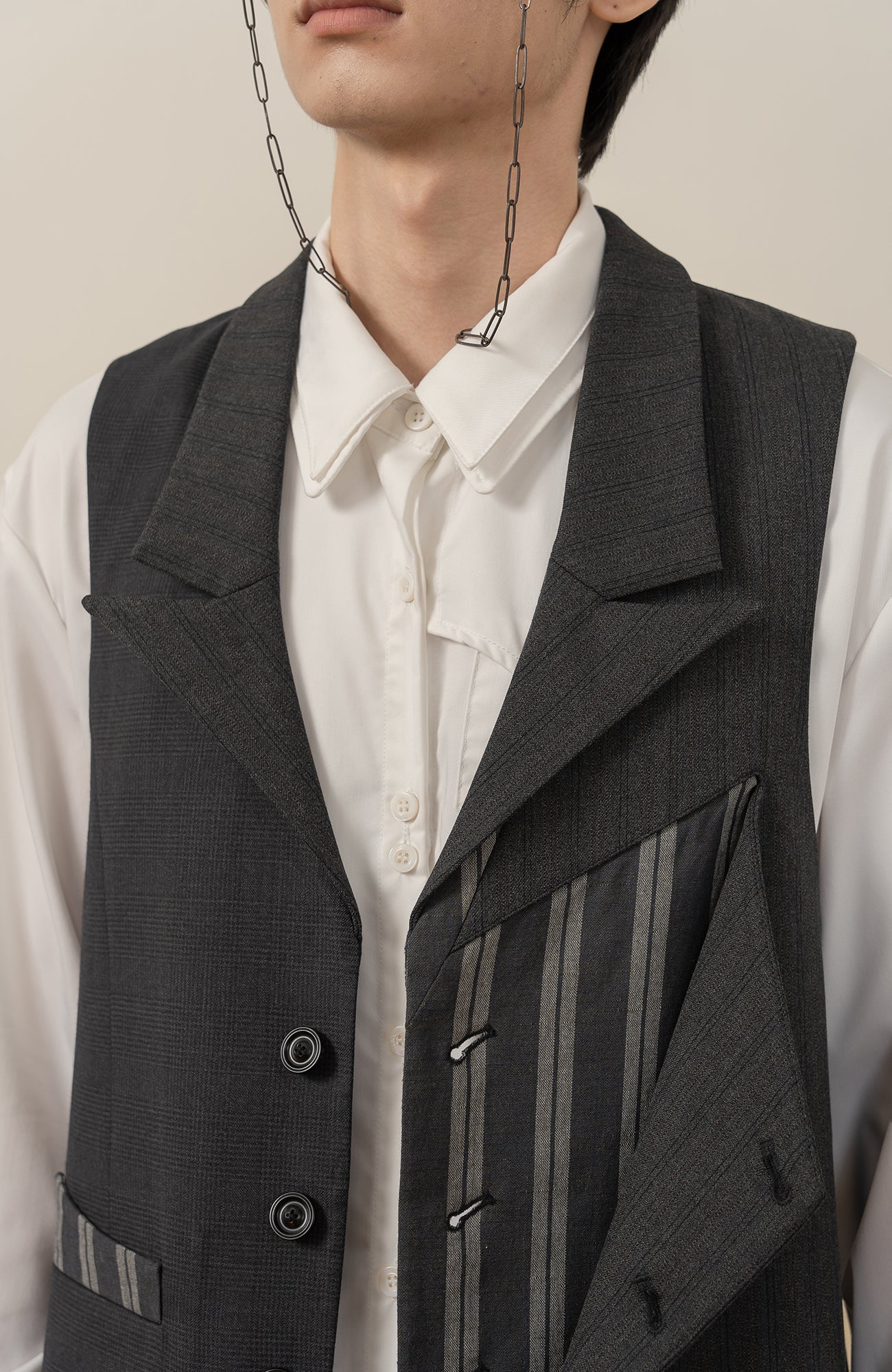 MOITIEDEPETALE Stripe-Spliced Double Layer Vest