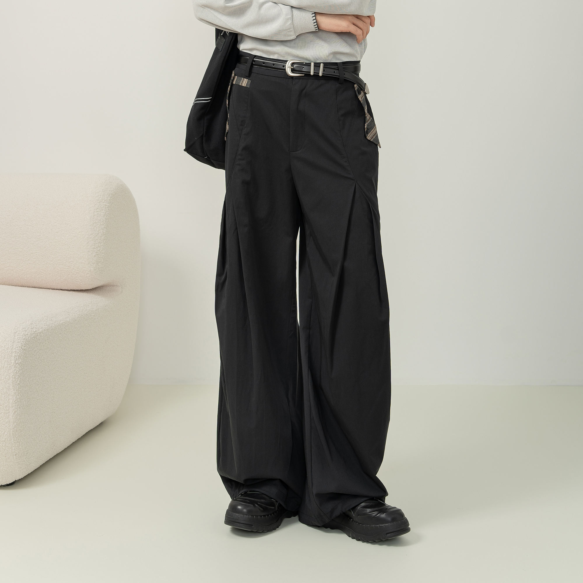 MOITIEDEPETALE Pleated Panel Oversized Cargo Pants