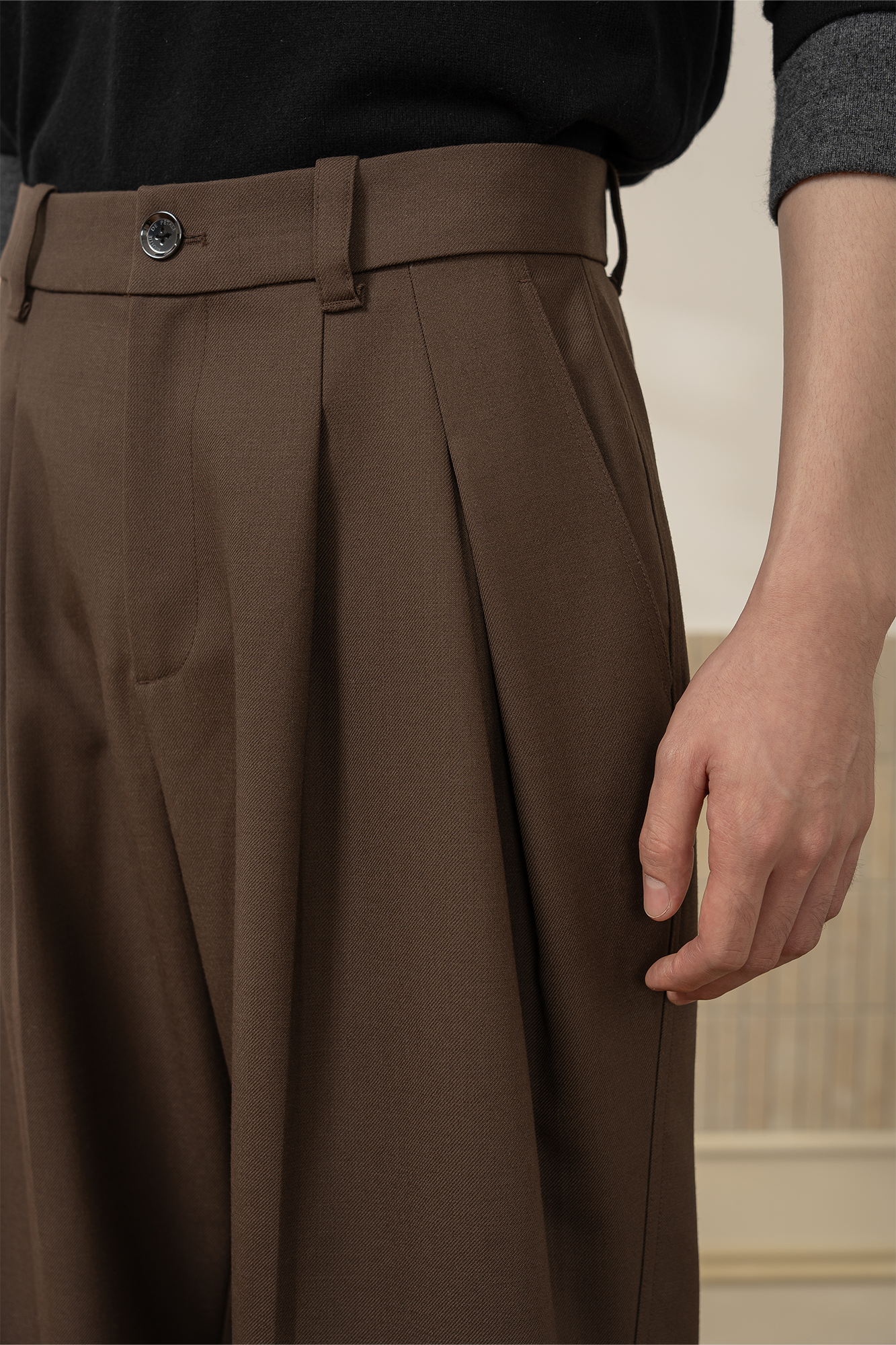 MOITIEDEPETALE Wool-Blended Pleats Trousers