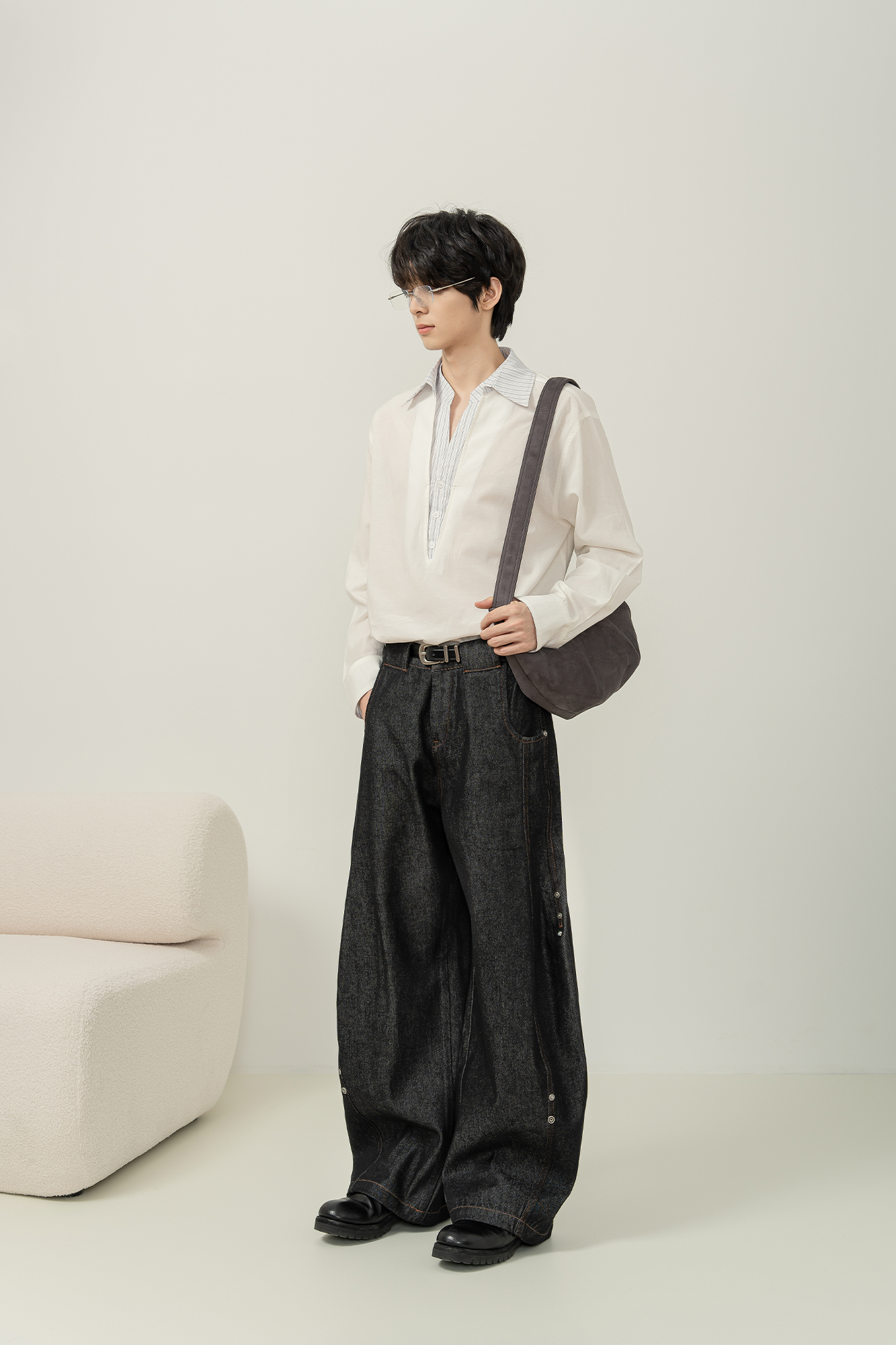 MOITIEDEPETALE Panel Stited Rivet Balloon-Leg Raw Jeans