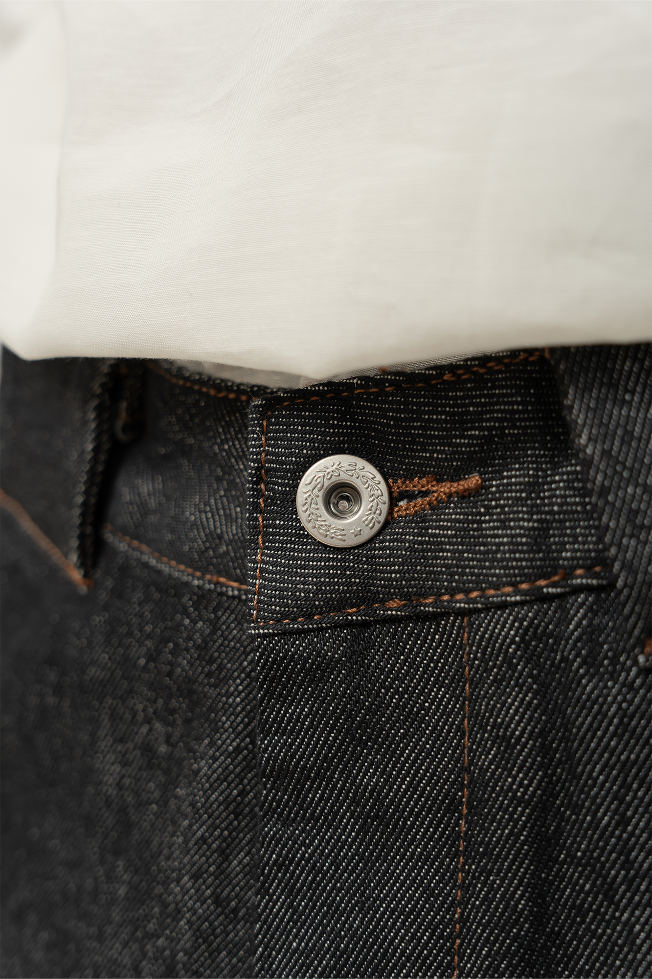 MOITIEDEPETALE Panel Stited Rivet Balloon-Leg Raw Jeans