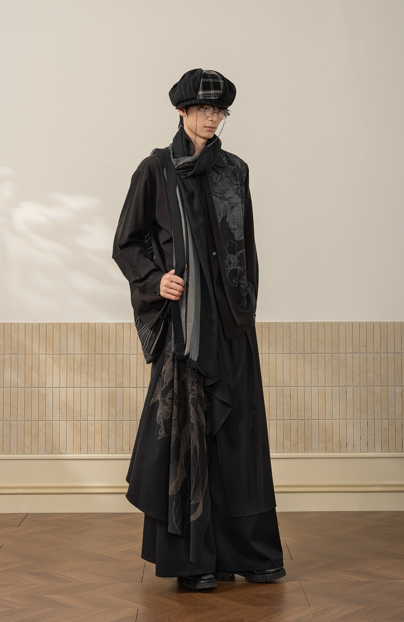 MOITIEDEPETALE Graphic Double-Layered Striped Shirt