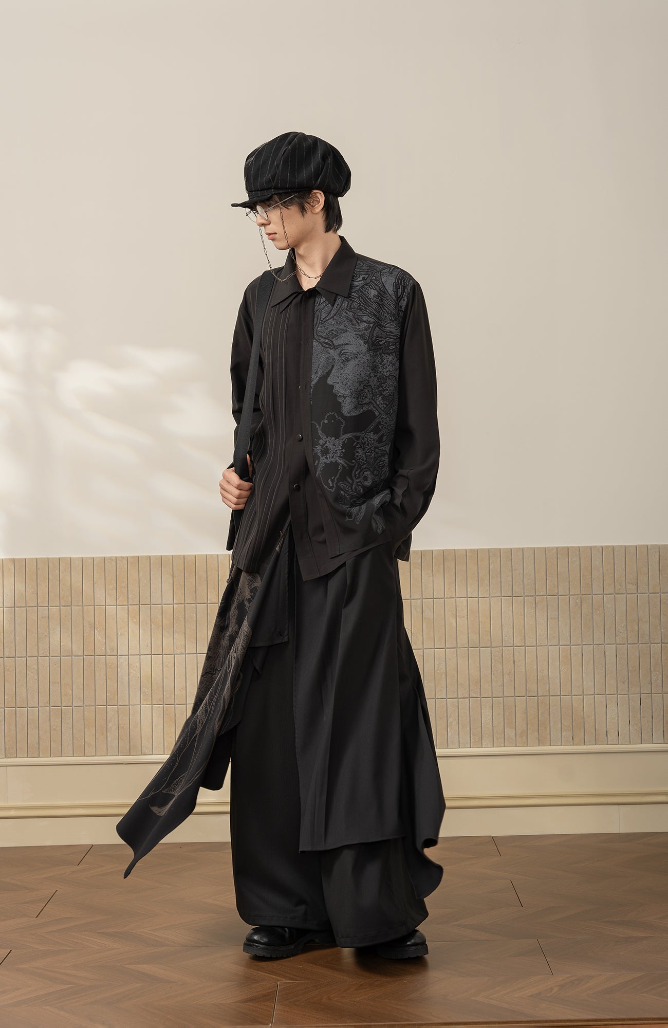 MOITIEDEPETALE Graphic Double-Layered Striped Shirt