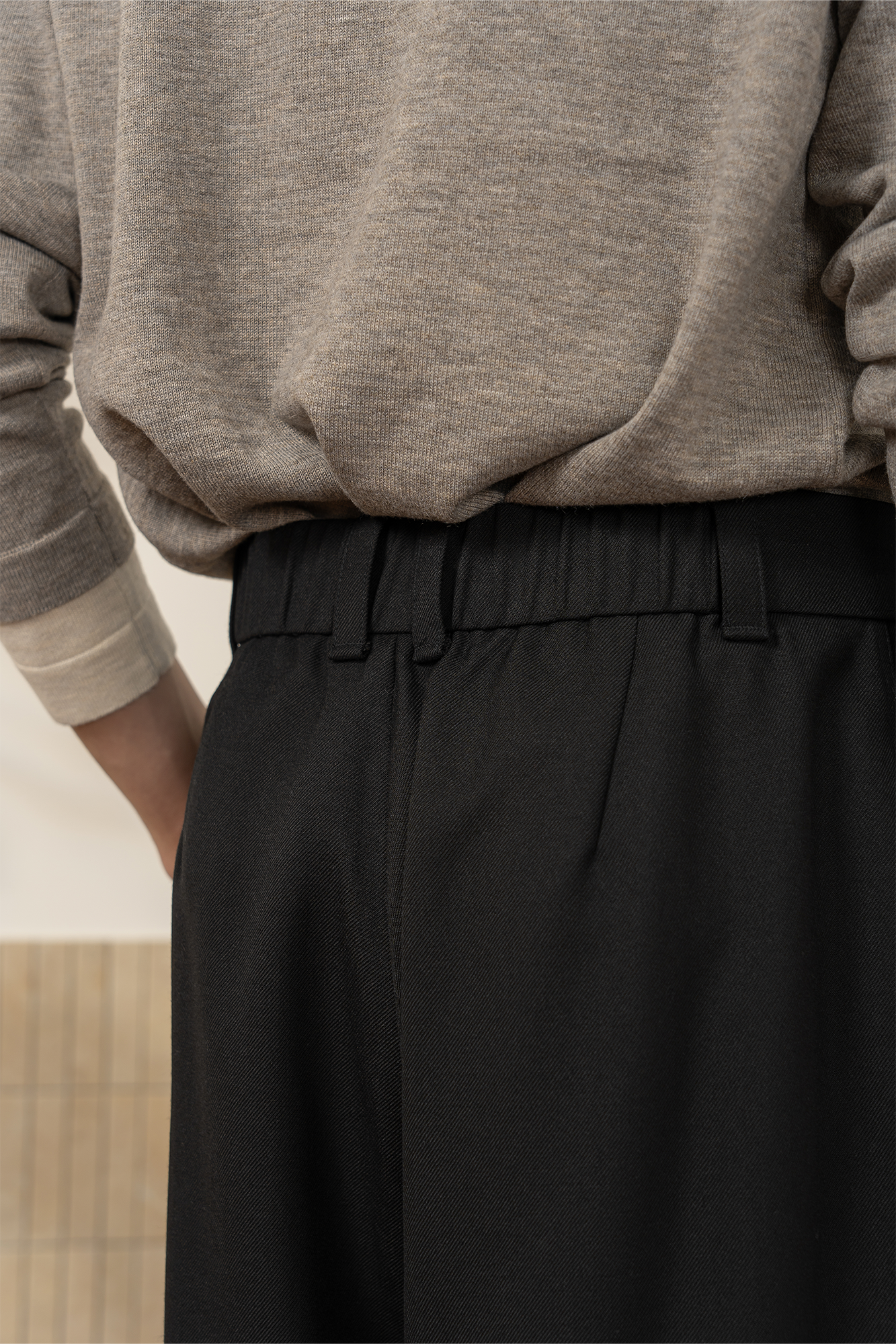 MOITIEDEPETALE Wool-Blended Pleats Trousers