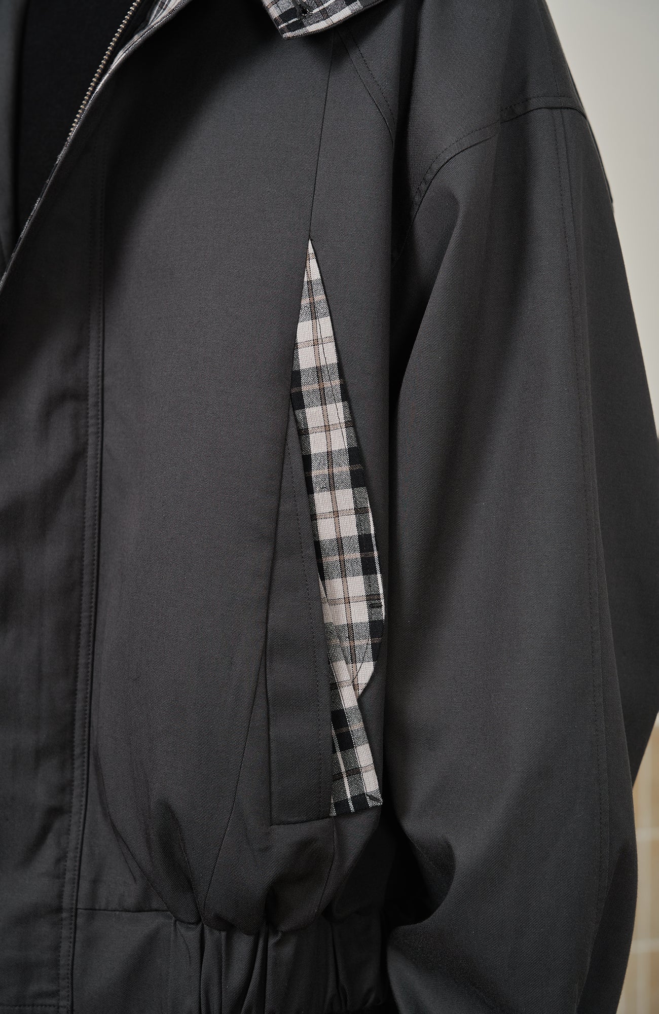 MOITIEDEPETALE Convertible Collar & Hood Plaid Pocket Jacket