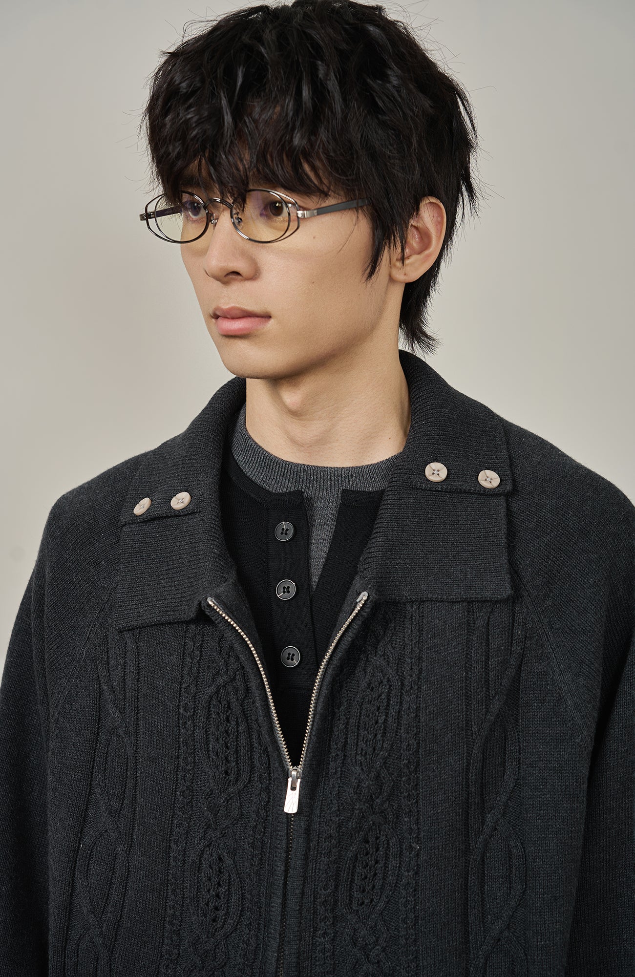 MOITIEDEPETALE Modern Cable-Knit Zip-Up Cardigan