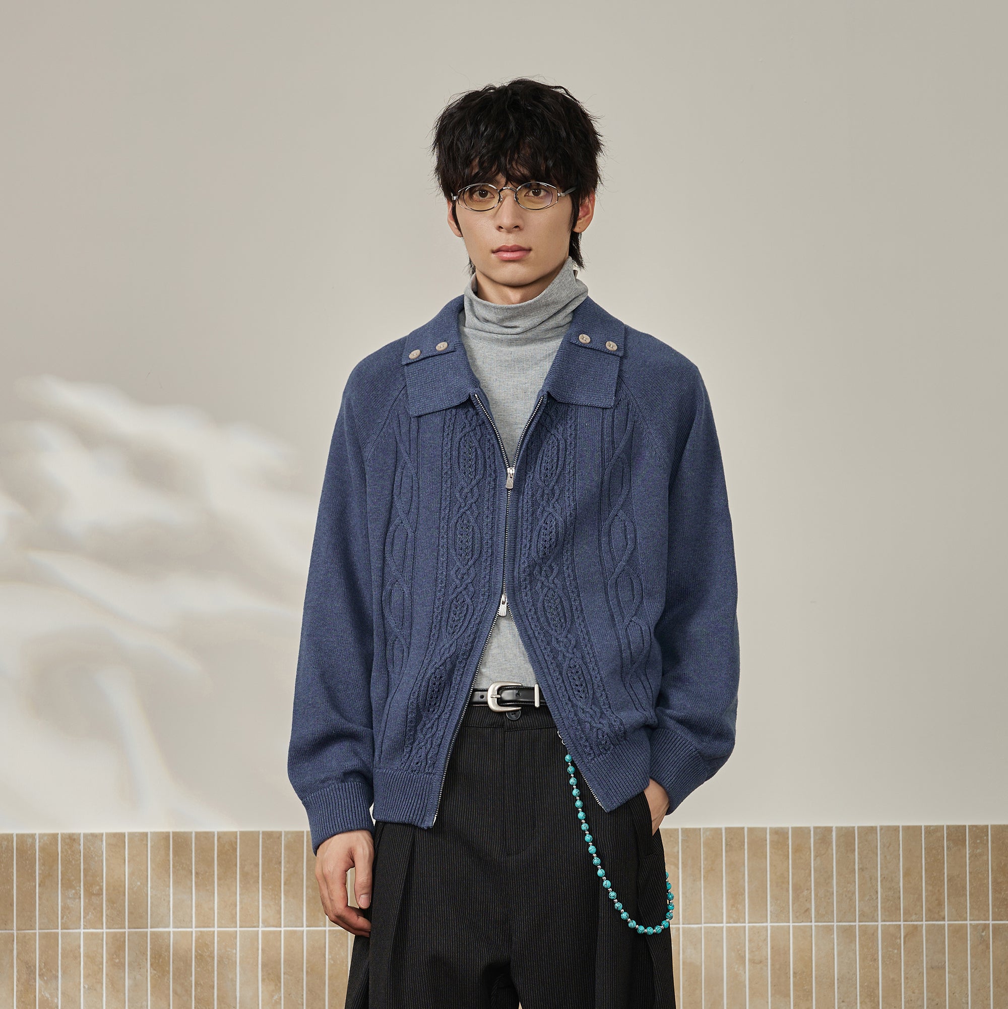 MOITIEDEPETALE Modern Cable-Knit Zip-Up Cardigan