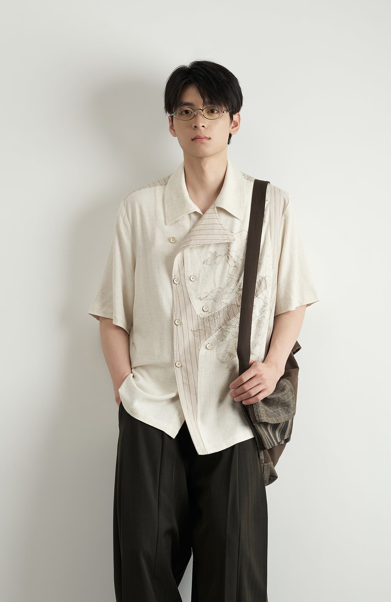 MOITIEDEPETALE Asymmetrical Floral Sketch Linen-Blend Shirt