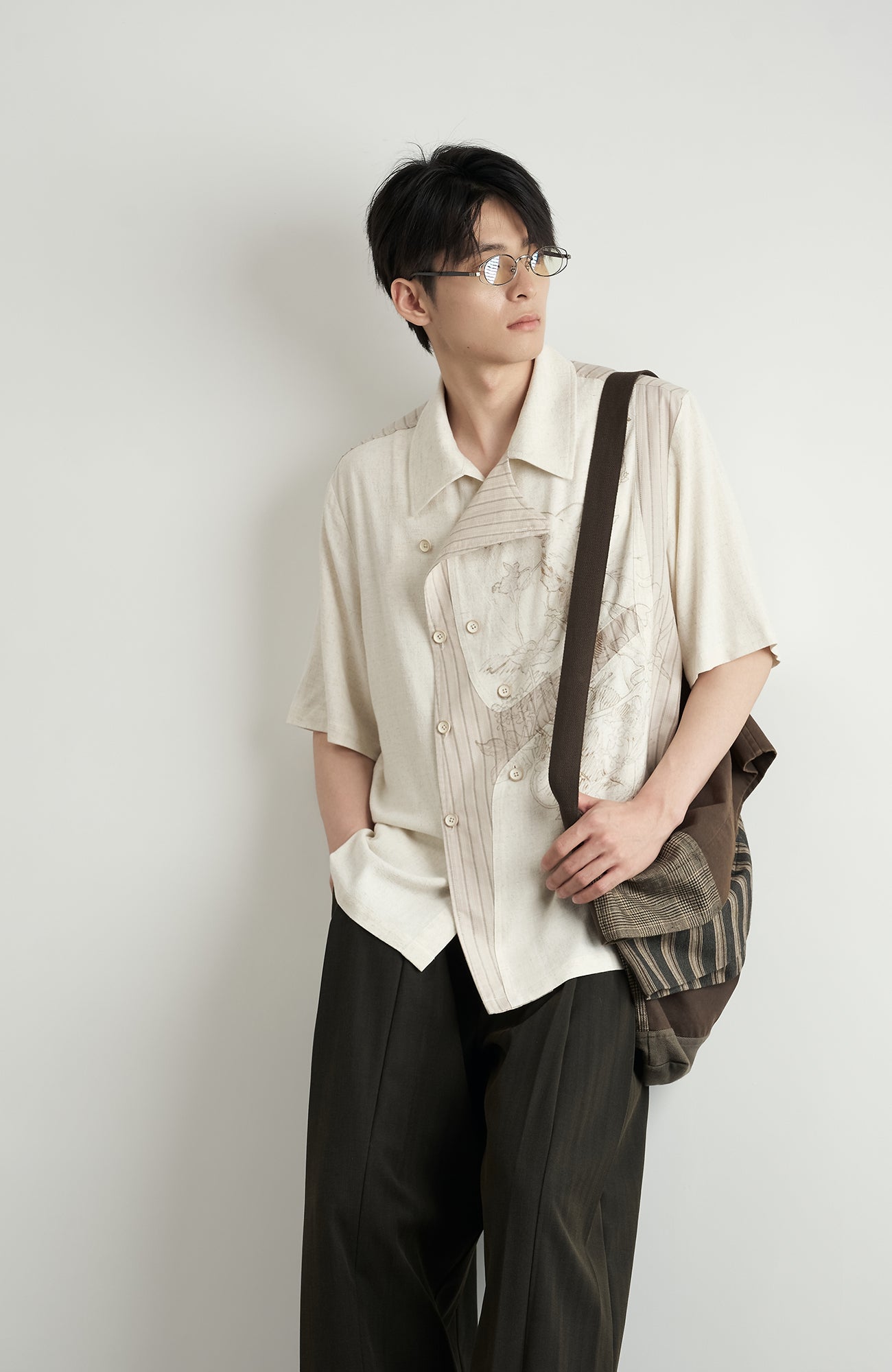 MOITIEDEPETALE Asymmetrical Floral Sketch Linen-Blend Shirt