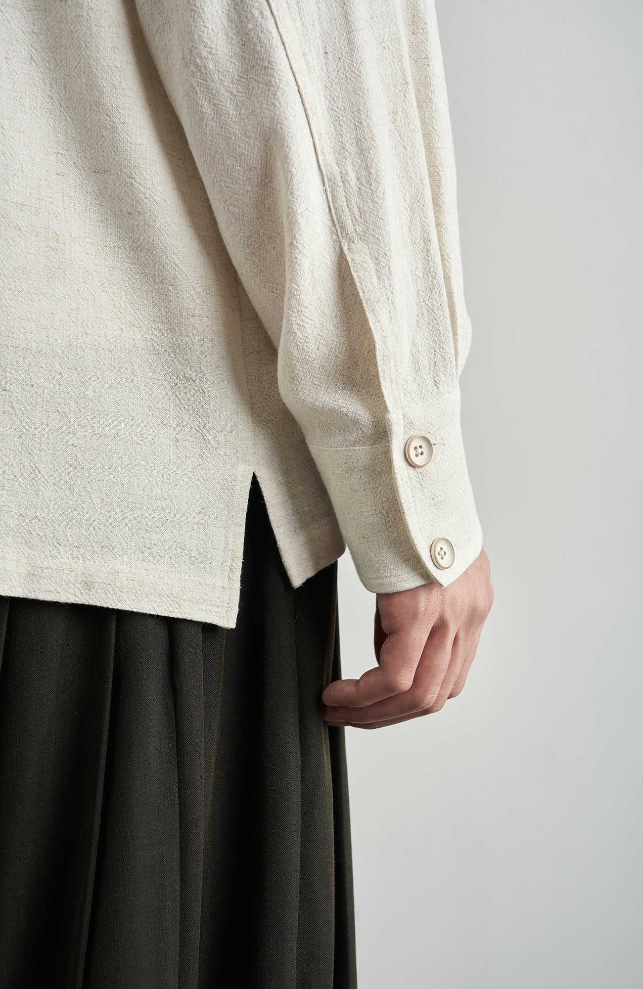 MOITIEDEPETALE Asymmetrical Floral Sketch Linen-Blend Shirt