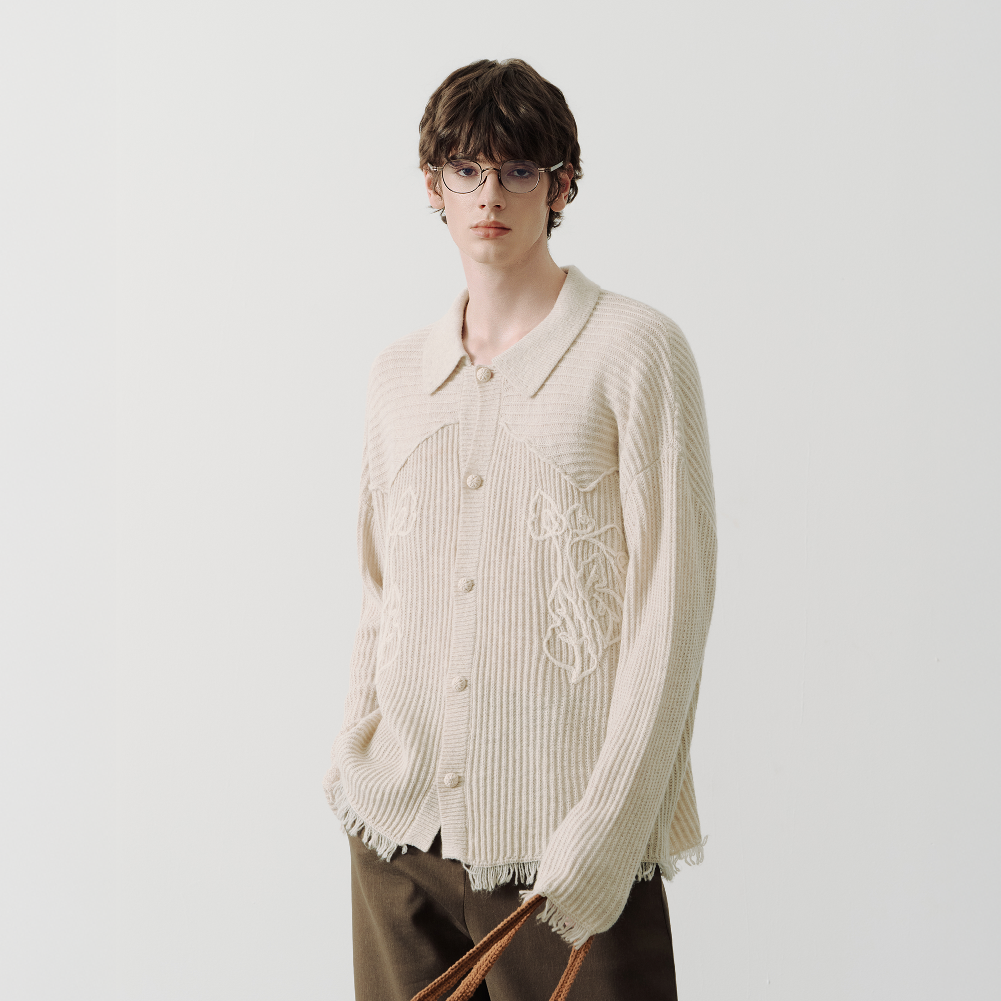 SAME FLOW Floral Embroidery Fringe-Hem Rib Cardigan