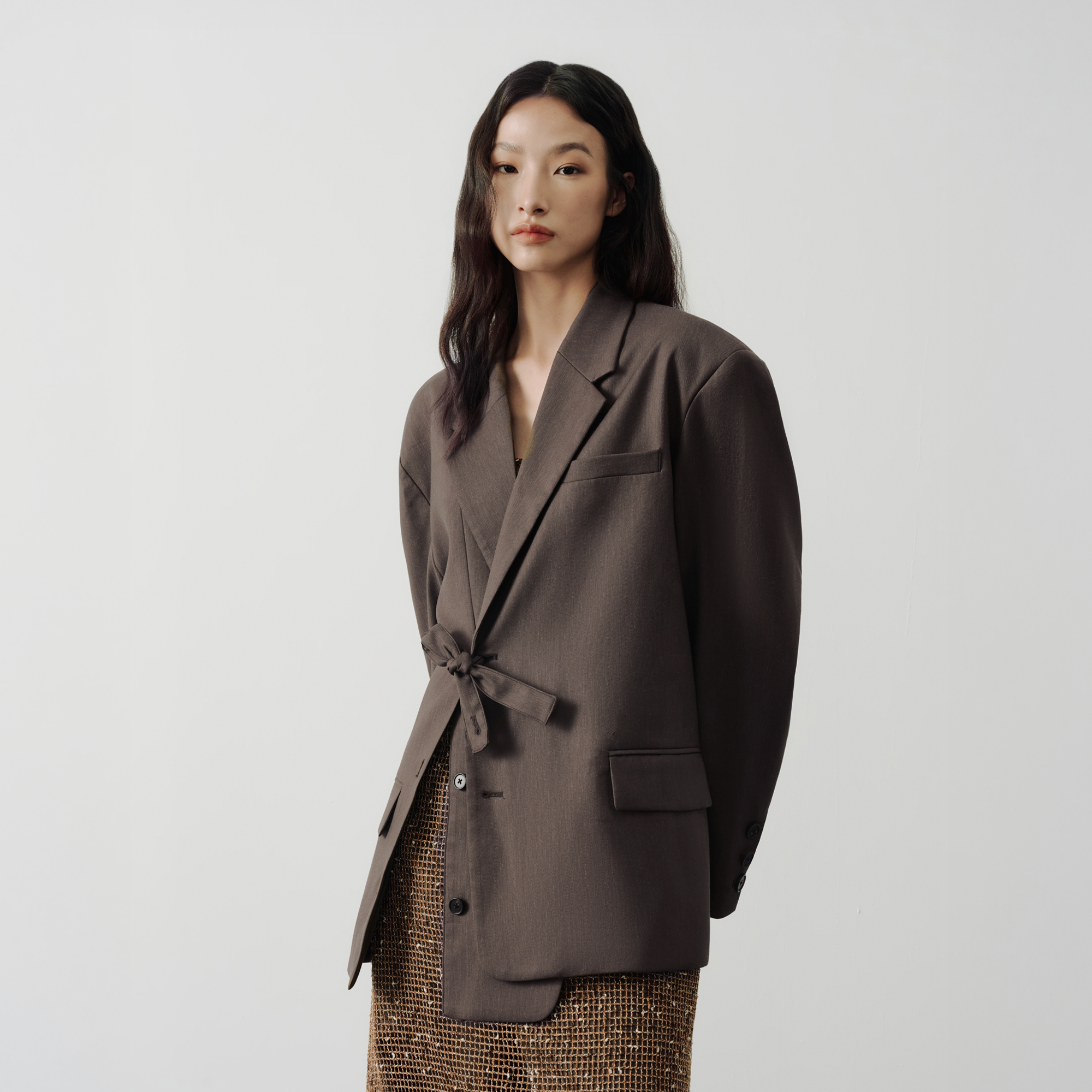SAME FLOW Linen-Blend Split Hem Draped-Tie Blazer