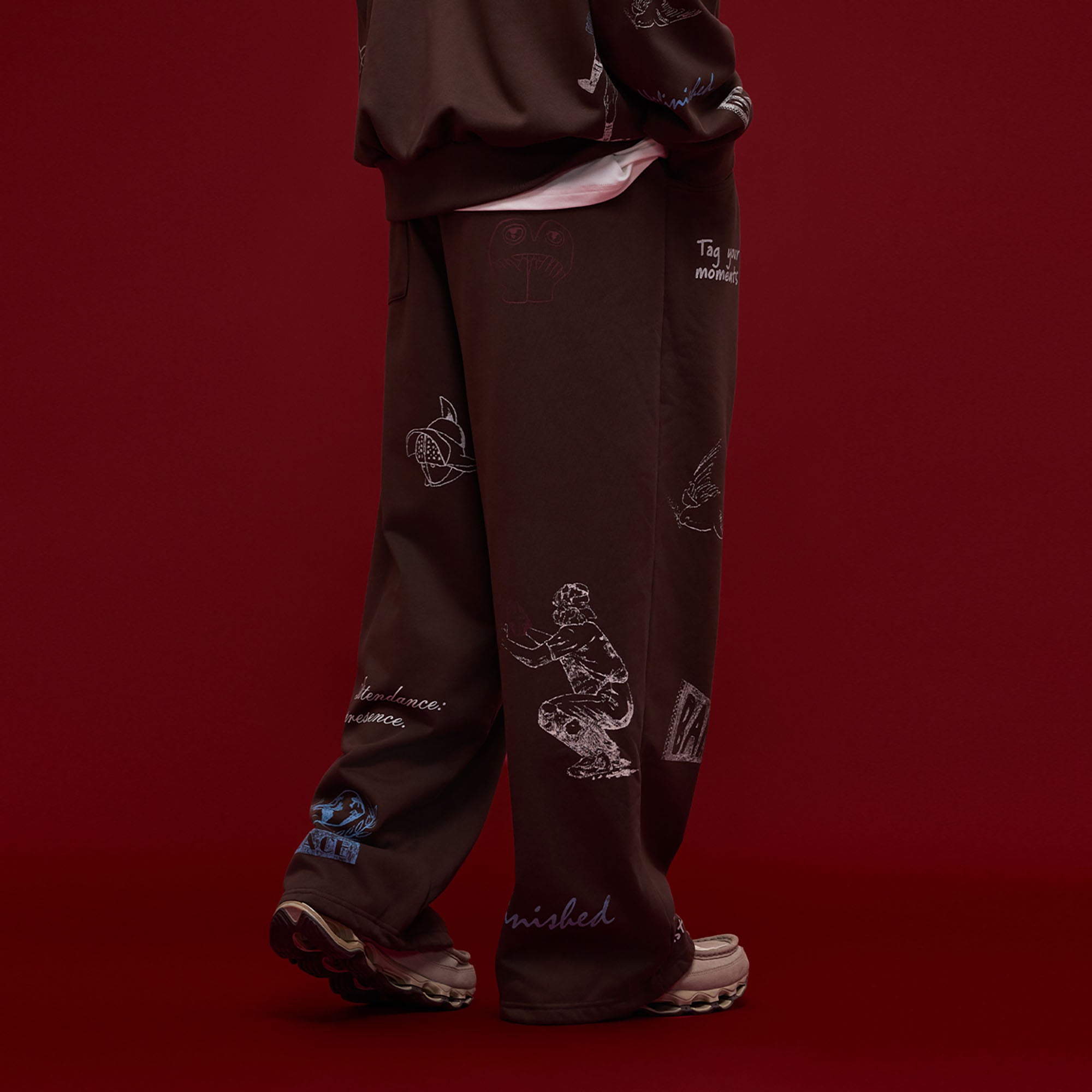 BANANA CLUB Classic Doodle Graphic Sweatpants