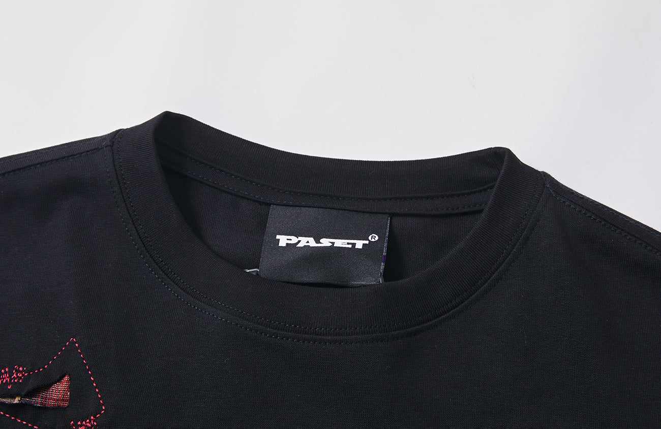 PASET Button Cuff Gothic Graphic Long-Sleeve Tee