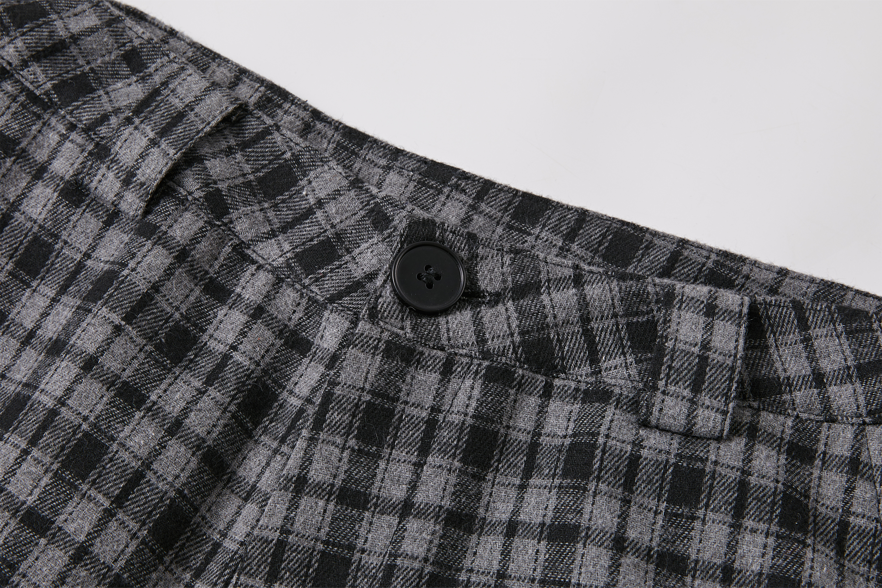 PASET Retro Plaid Folded Straight-Leg Trousers