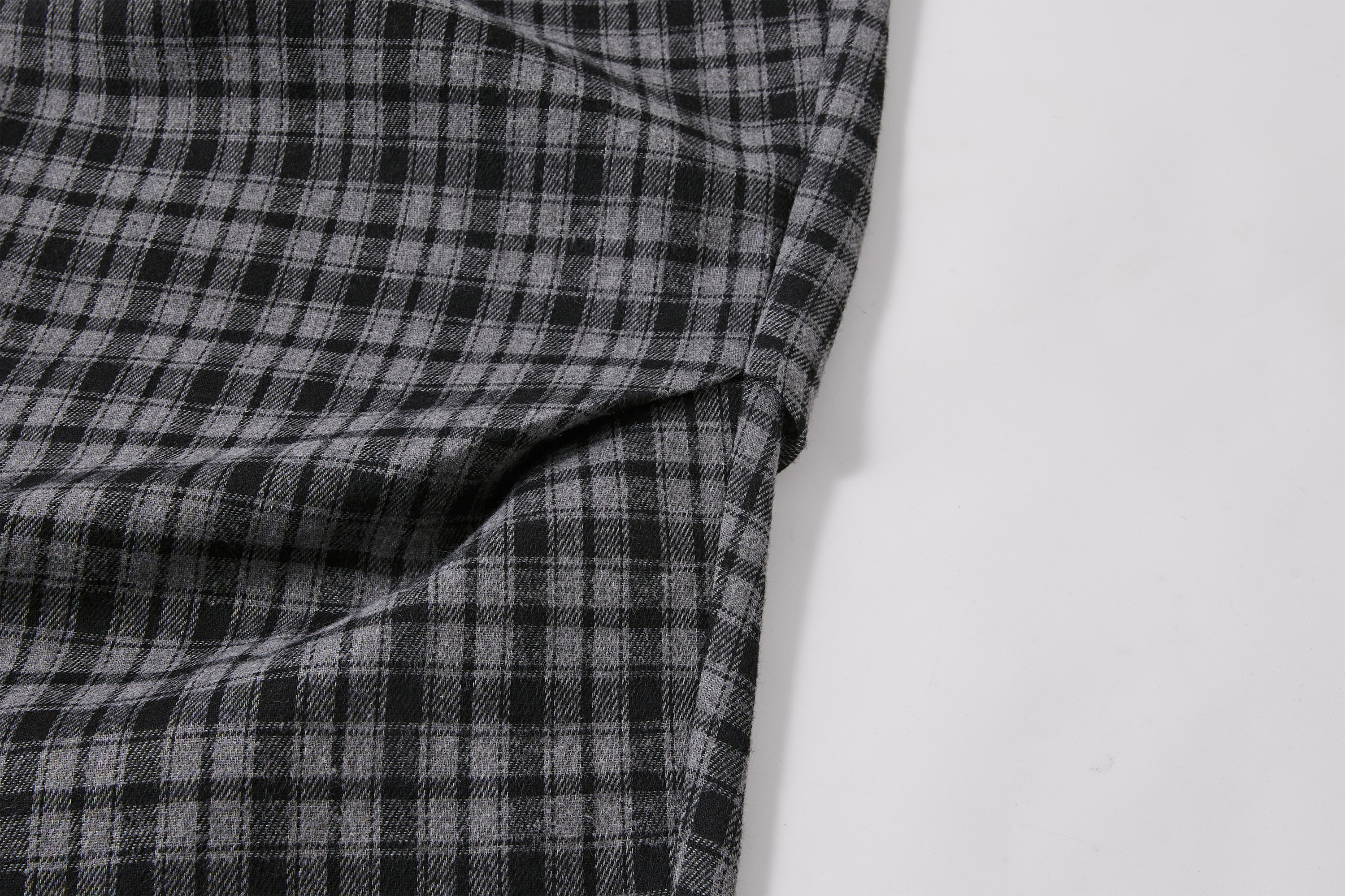 PASET Retro Plaid Folded Straight-Leg Trousers