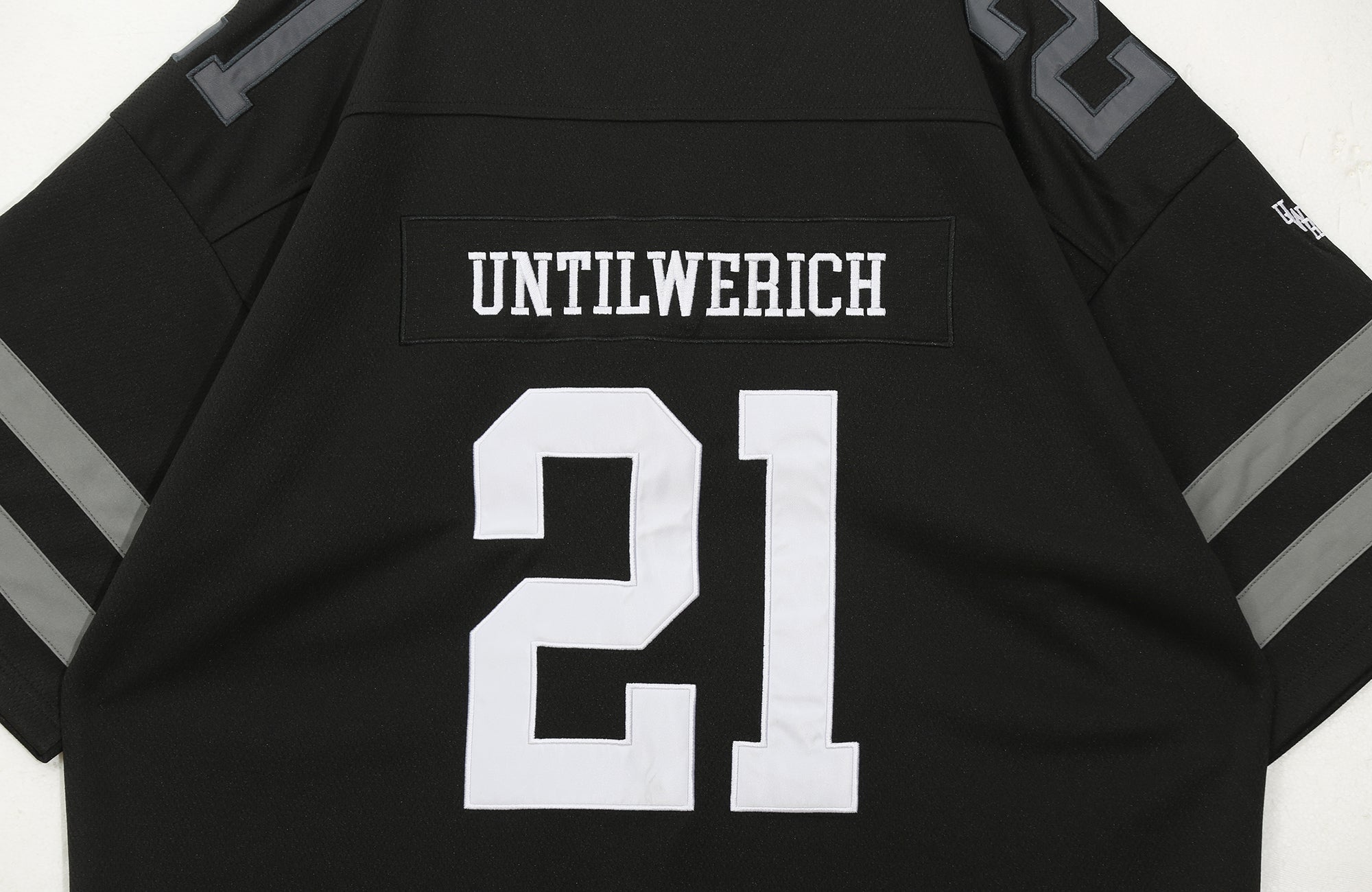 UNTILWERICH V-Neck Striped Hockey Short-Sleeve Jersey