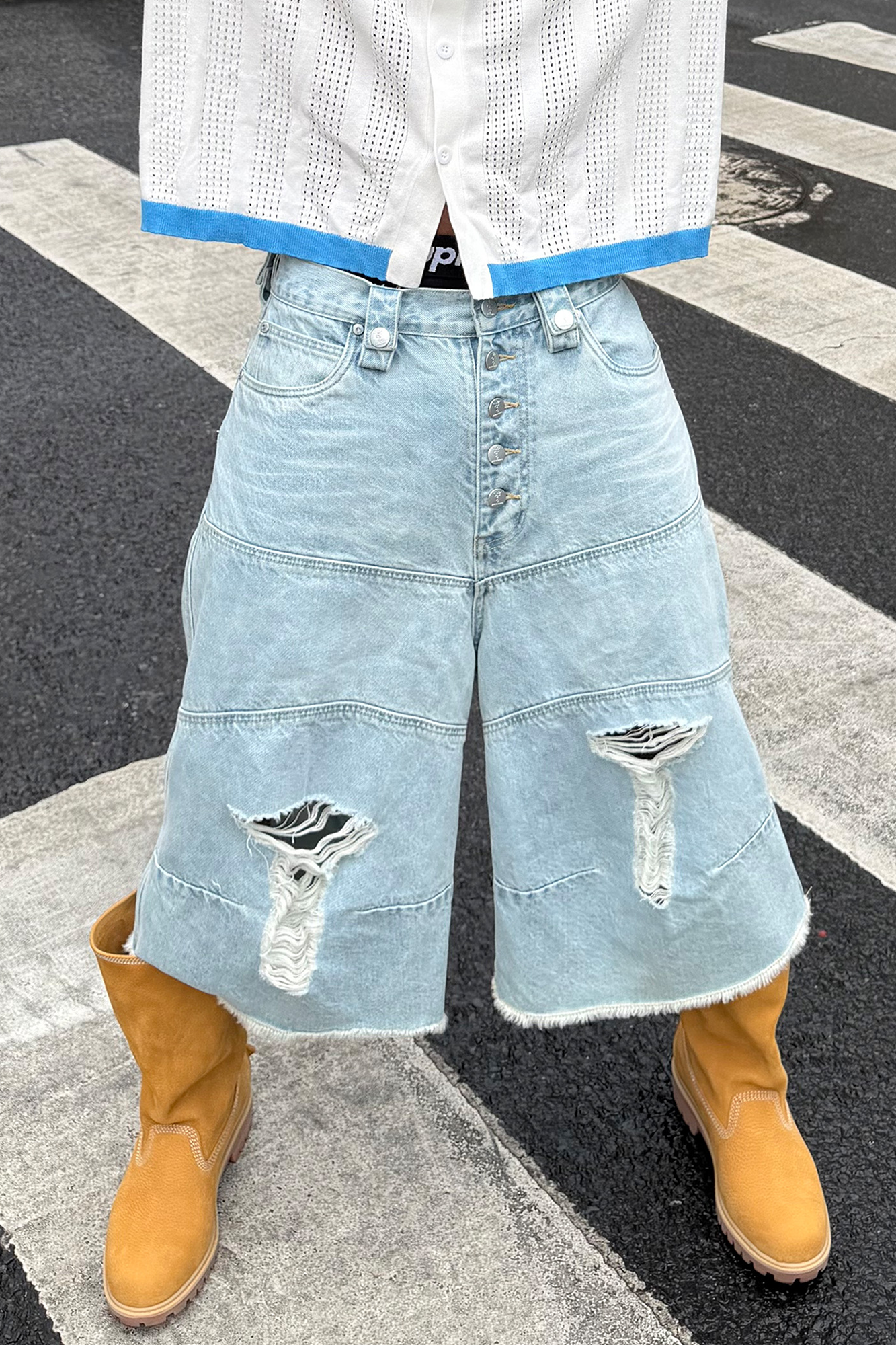 STEEPC Distressed Washed Raw-Edge Denim Shorts