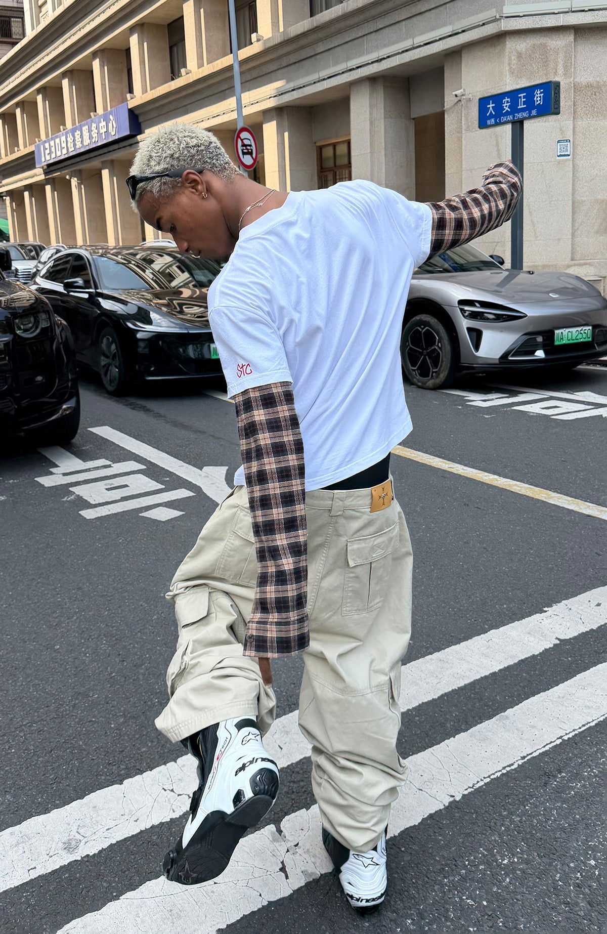 STEEPC Hinge-Frame Multi-Pocket Wide-Leg Cargo Pants