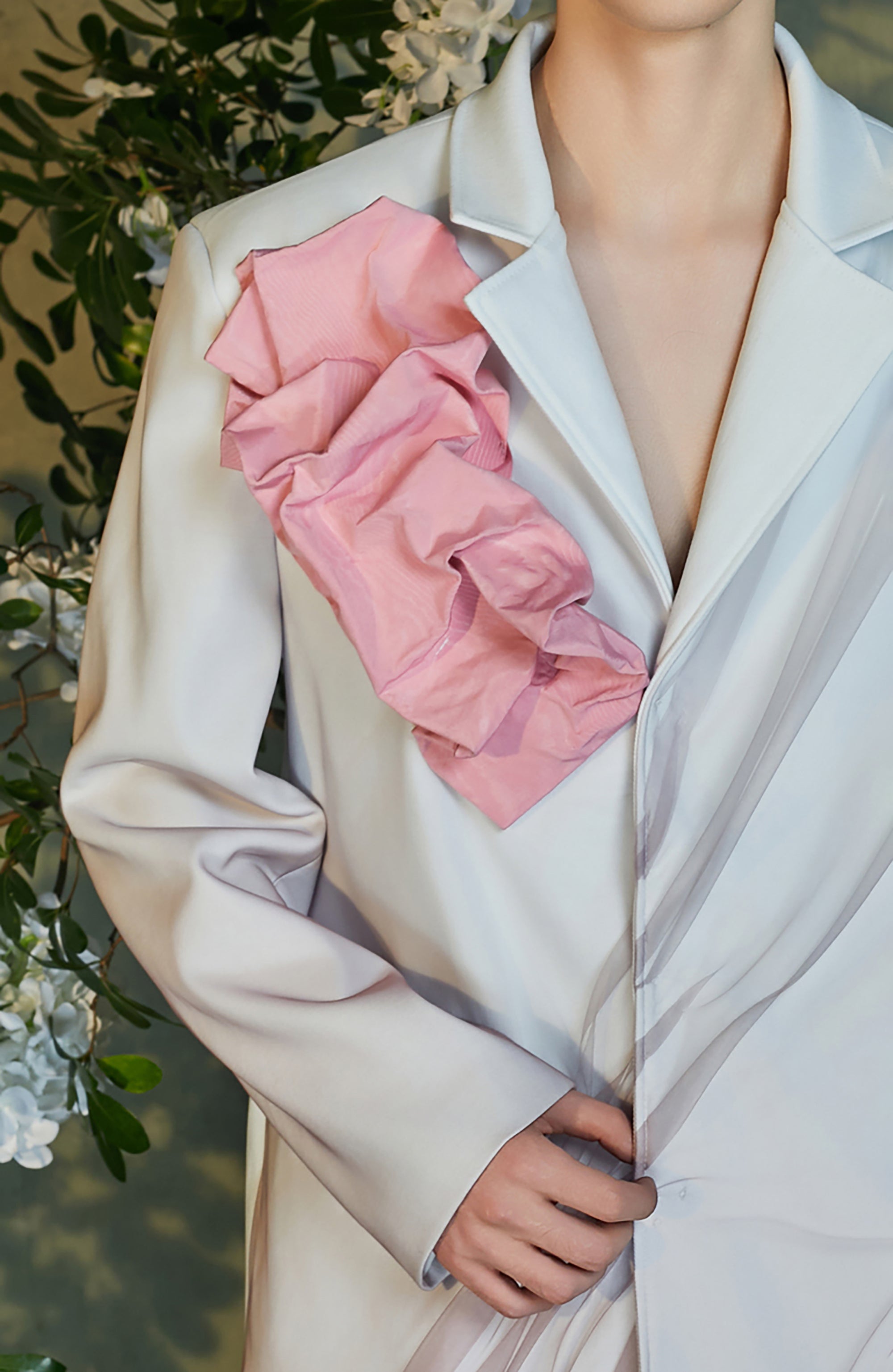 JIECHI Tulle Overlay Ruched Petal Blazer