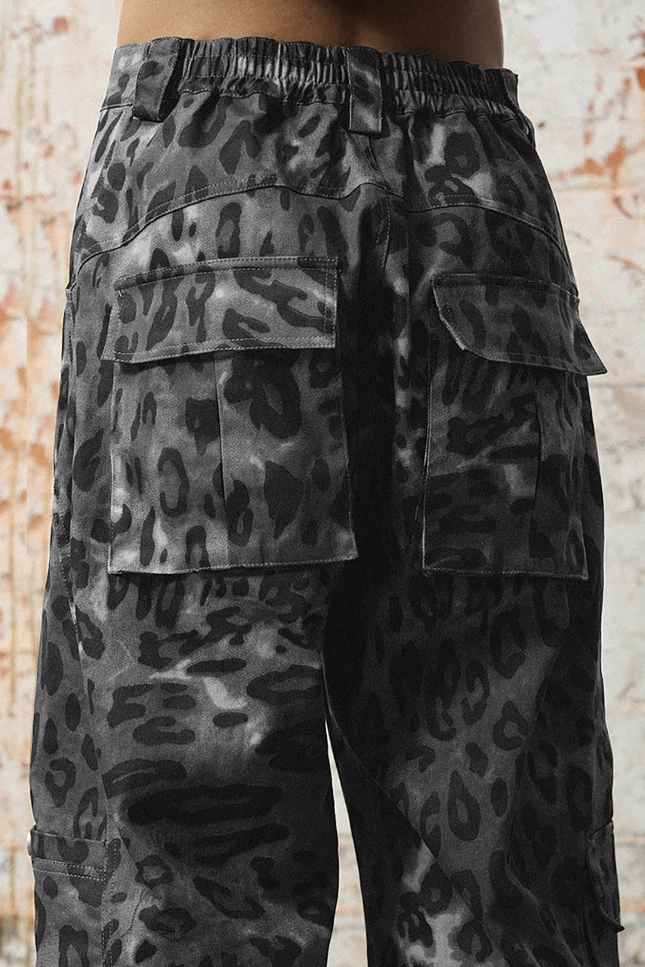 RELABEL Leopard Multi-Pocket Ribbon Cargo Pants