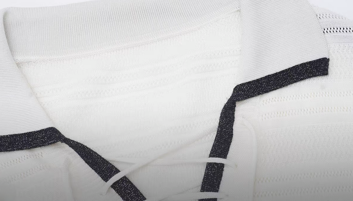 TIWILLTANG Contrast Striped Lace-Up Collar Pullover Sweater