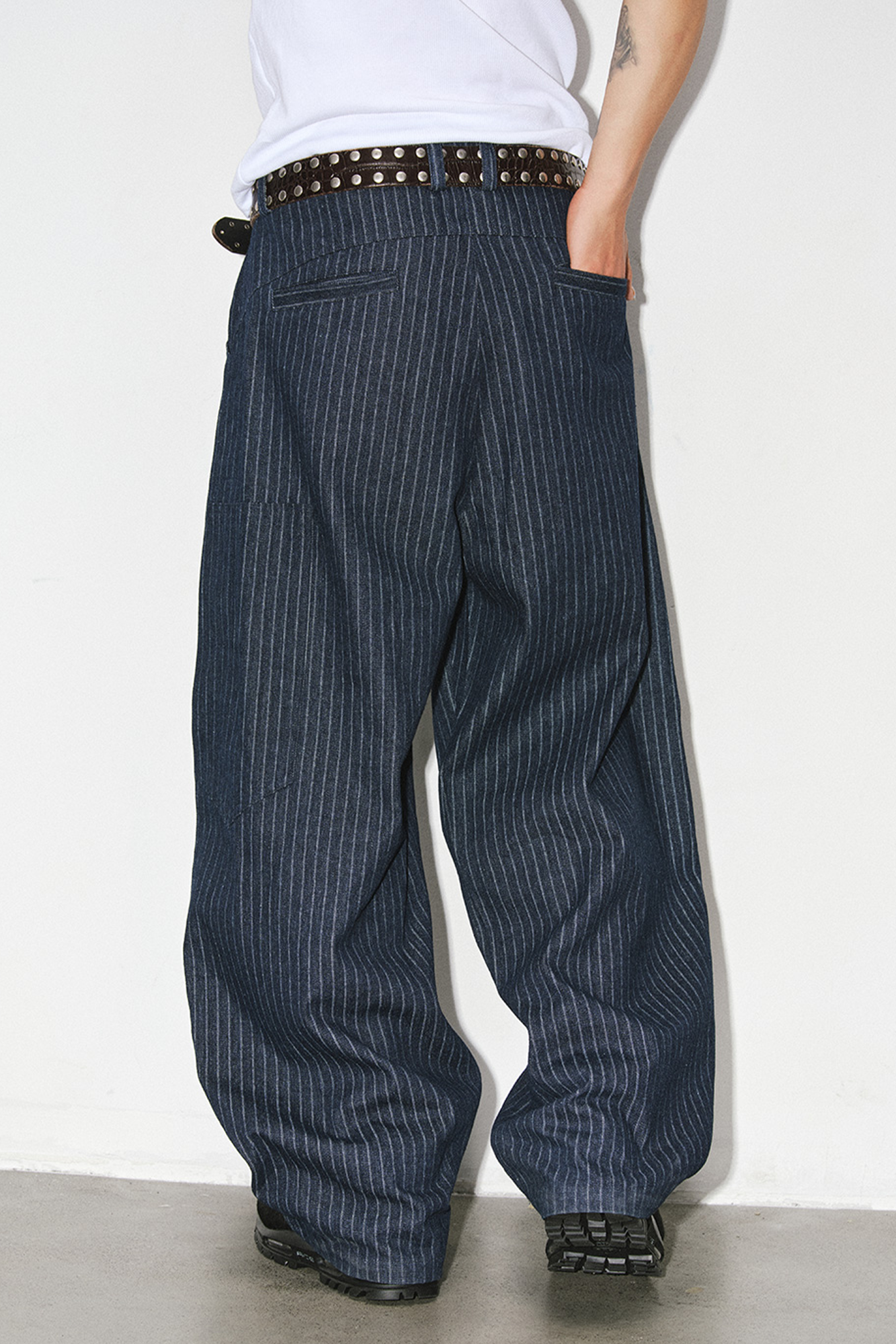 NOVACAM Retro Pinstripe Curved Denim Trousers