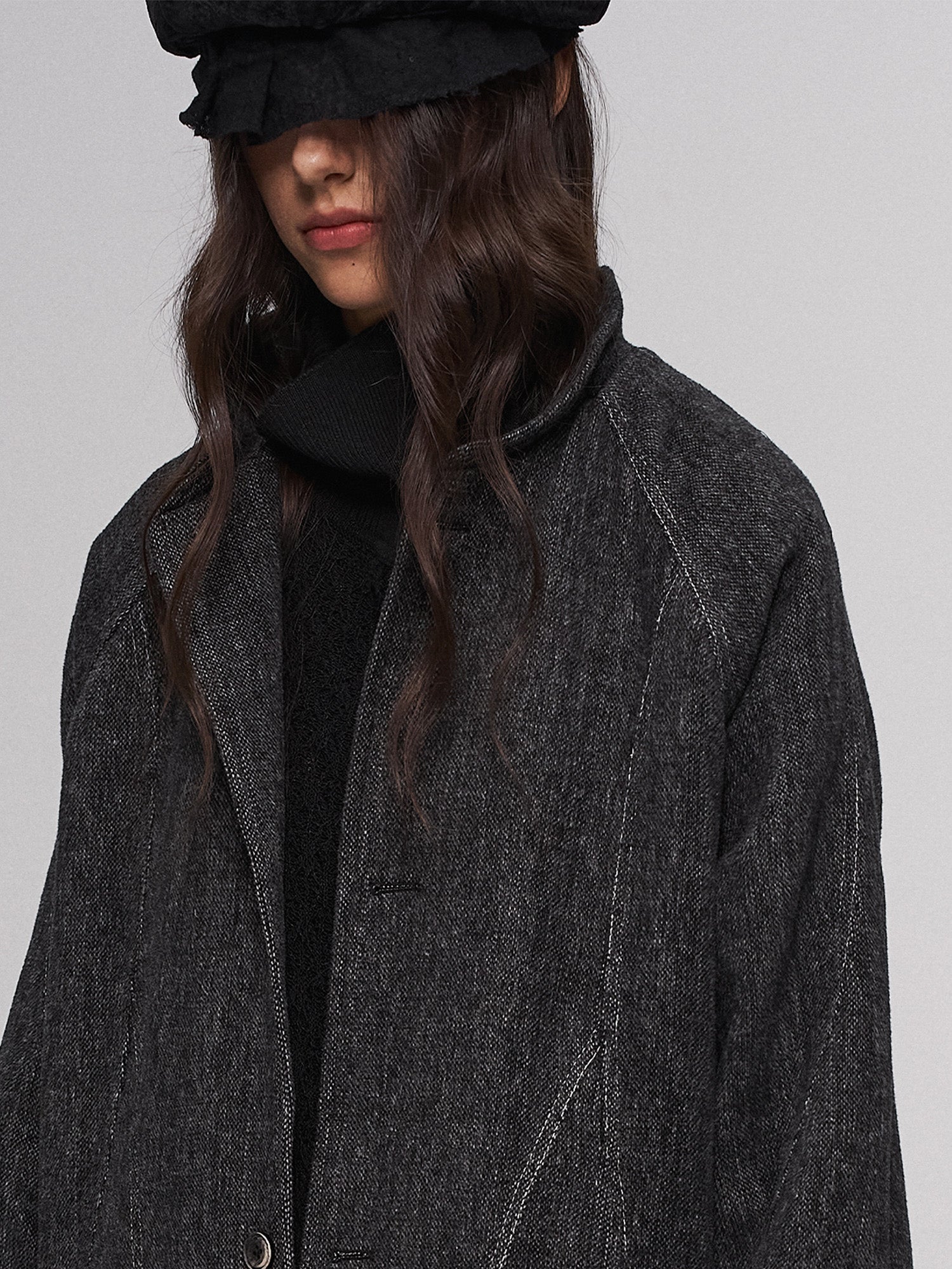 ILNya Nieternite Nifutur Minimal Wool-Blend Seam-Panel Long Coat