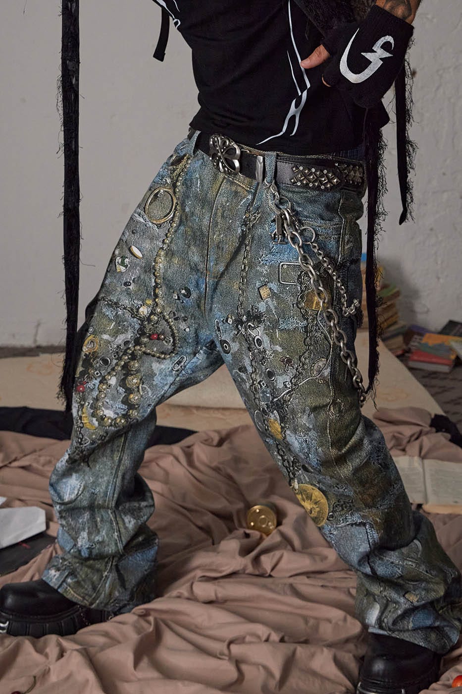 DND4DES Gems&Metals Rotten Distressed Flared Jeans