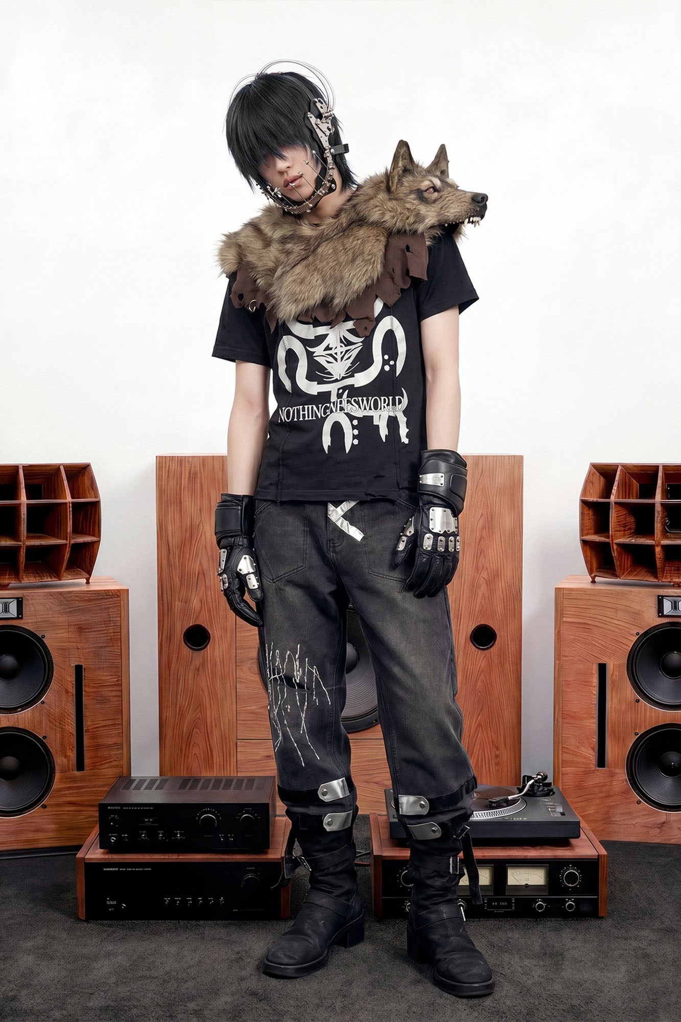 NOTHINGNESS WORLD Distressed Wormhole Graphic Boxy Tee