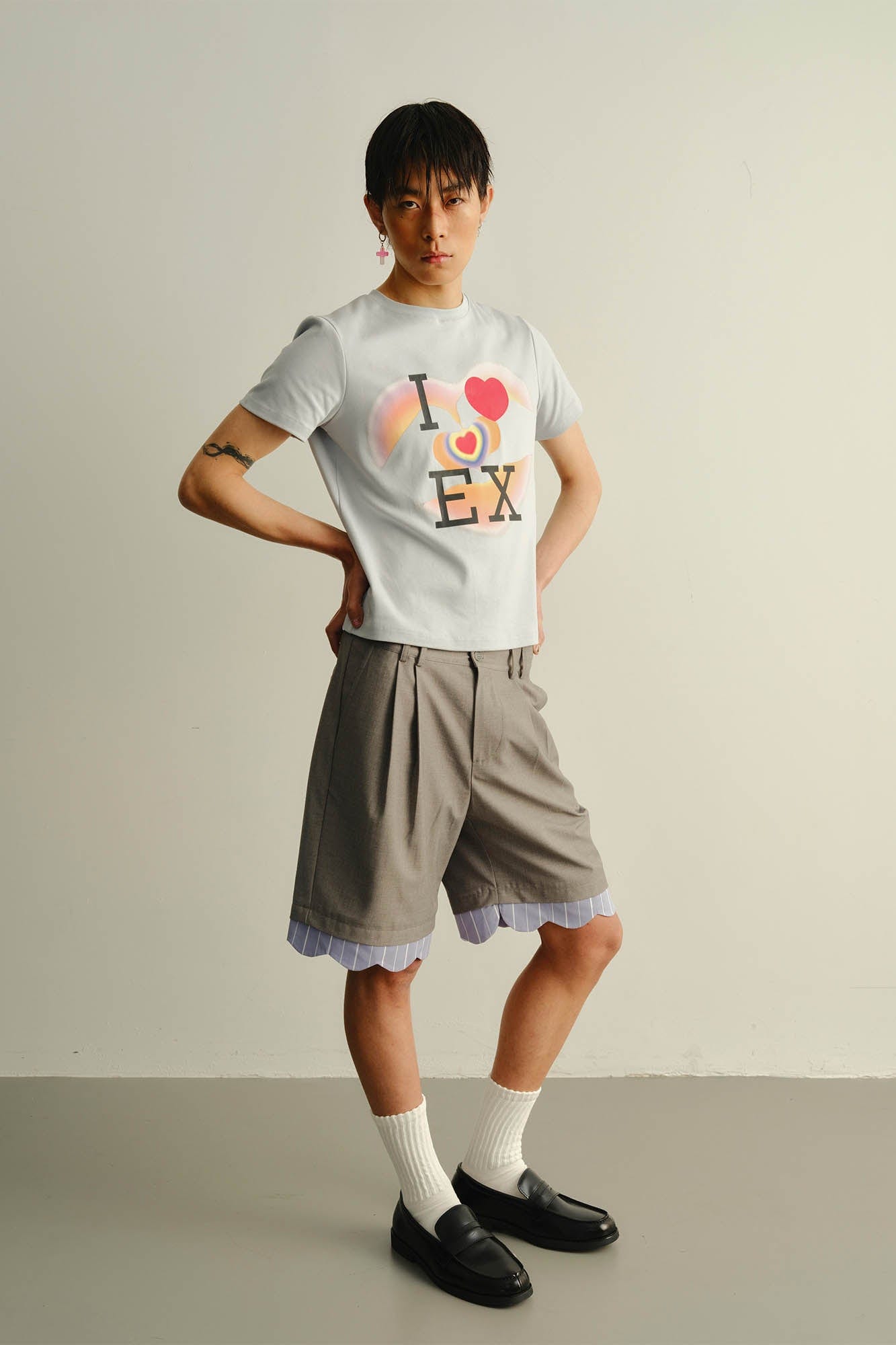 KADAKADA Scalloped Layered Hem Pleated Shorts