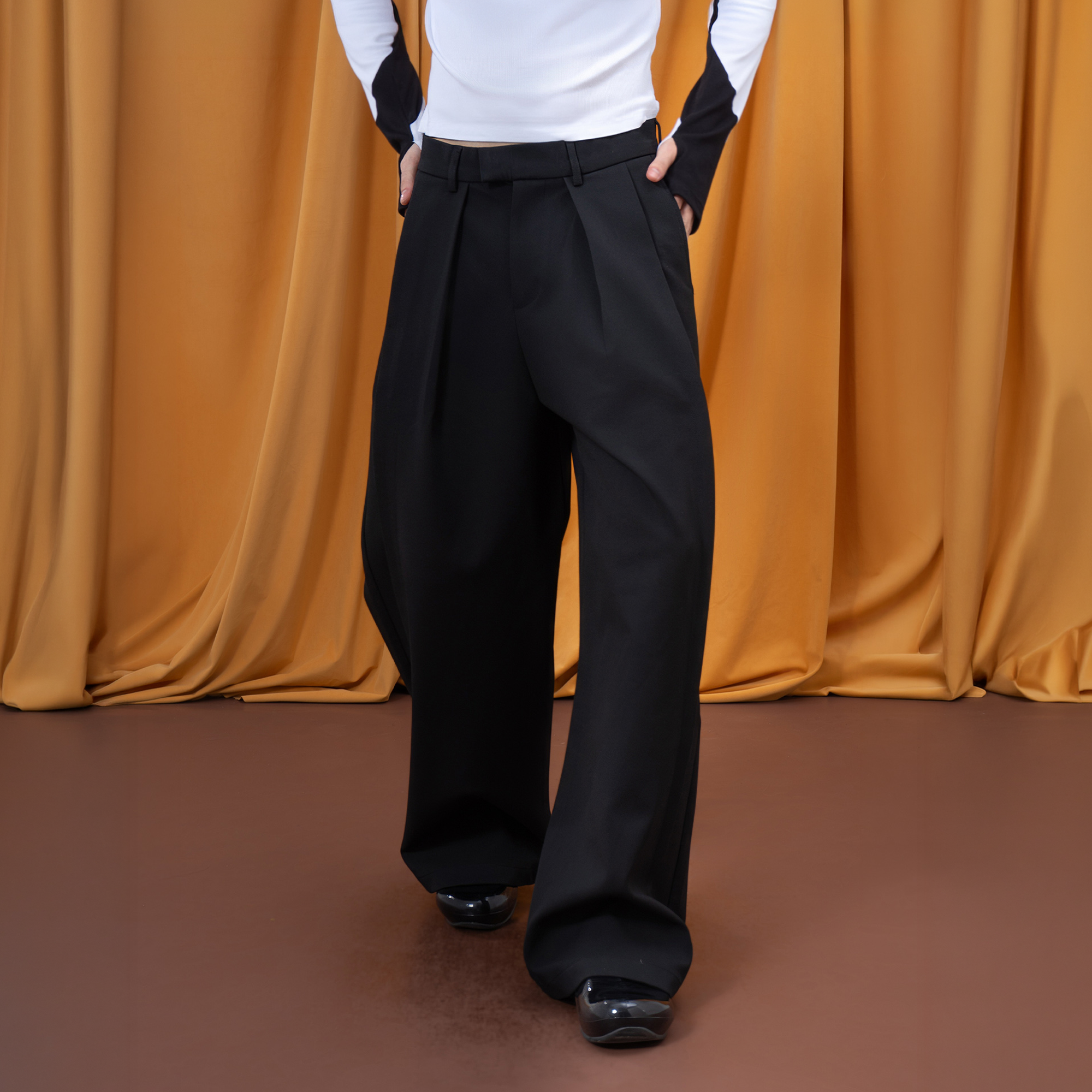 CLP Pleated Retro Wide-Leg Trousers