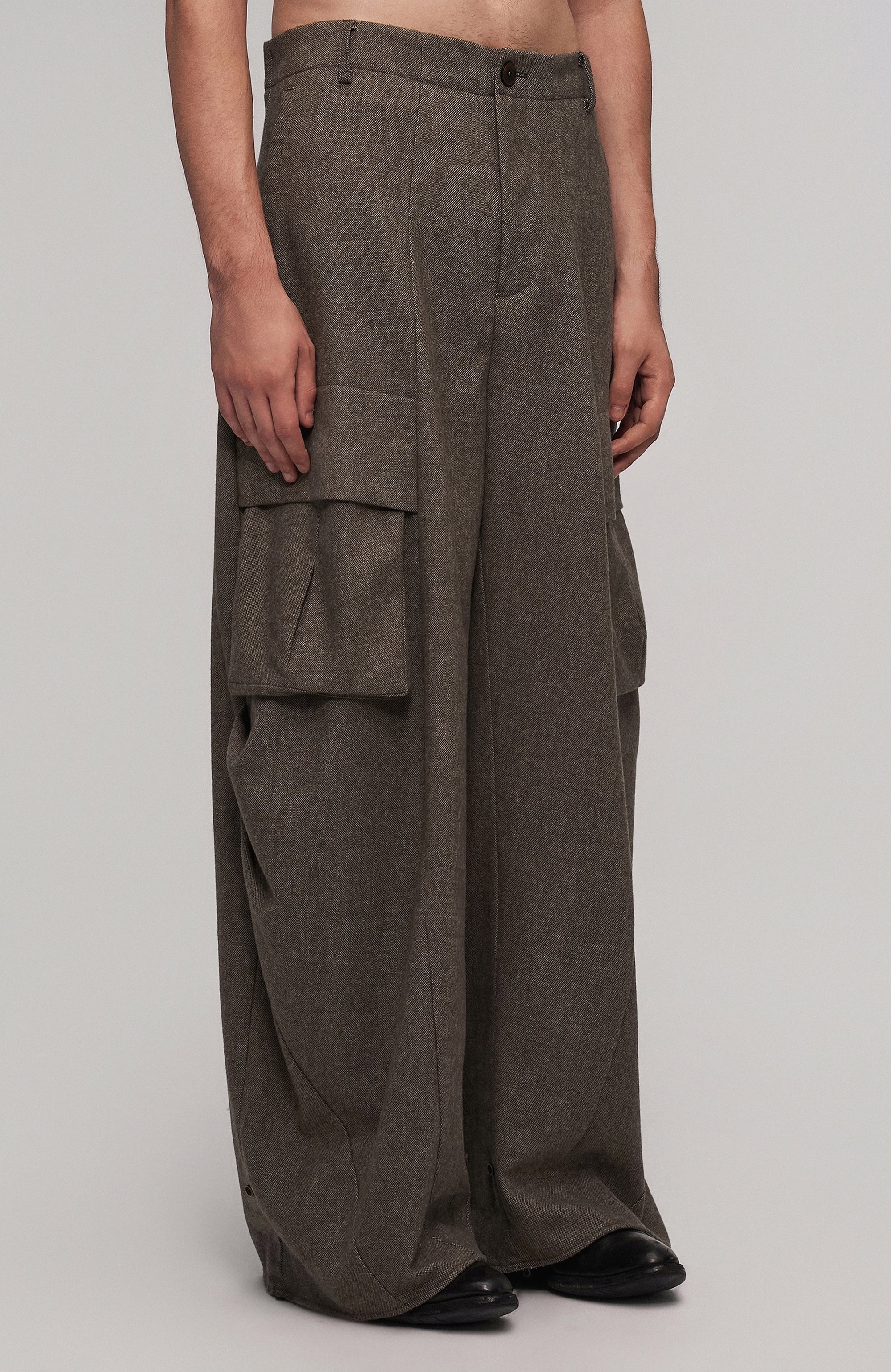 ILNya Nieternite Nifutur Striped Lining Oversized Wool-Blend Trousers