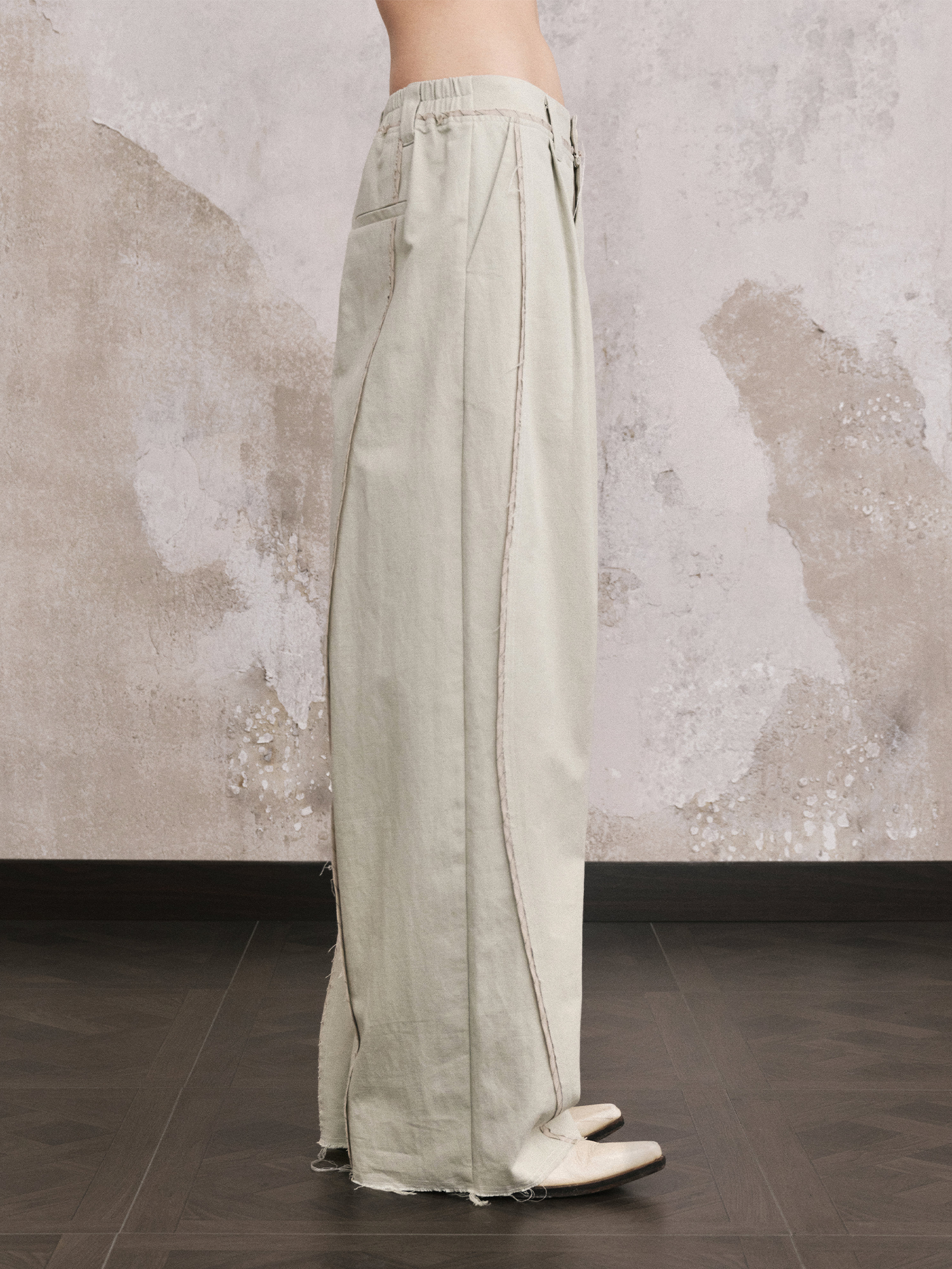 ILNya Nieternite Nifutur Linen-Blend Raw Edge Curved Pants