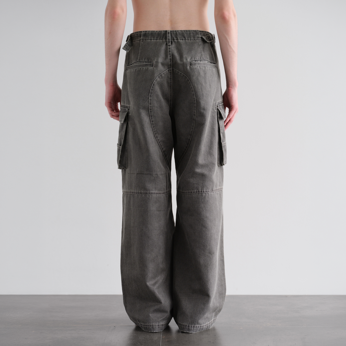 ORGANIC EMOTION Washed Pleated Multi-Pocket Cargo Pants
