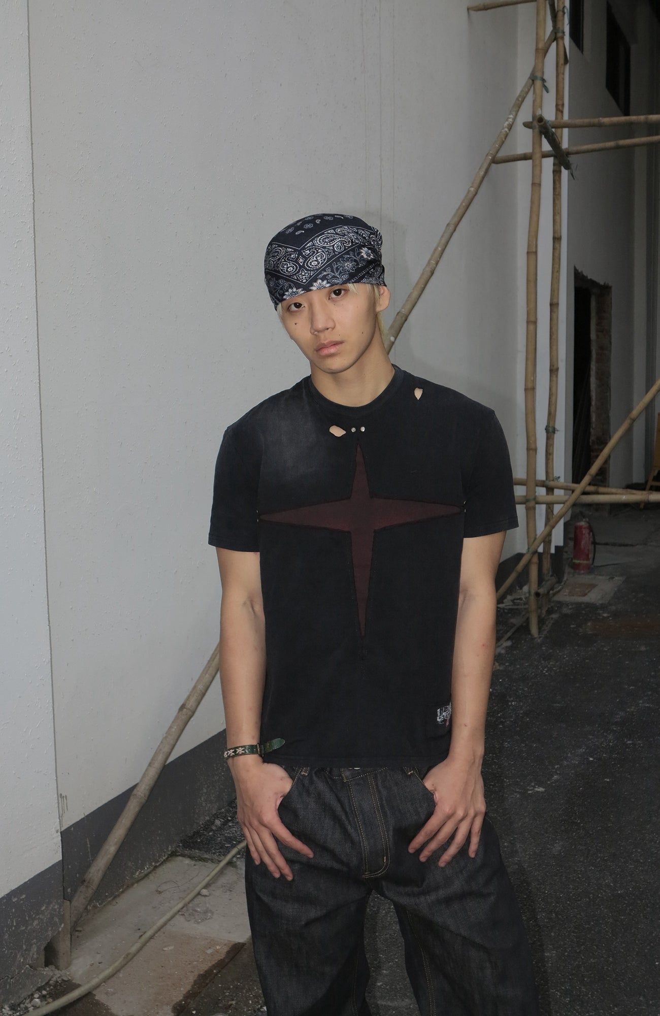 DREAM BAND Gothic Cross Cutout Tee