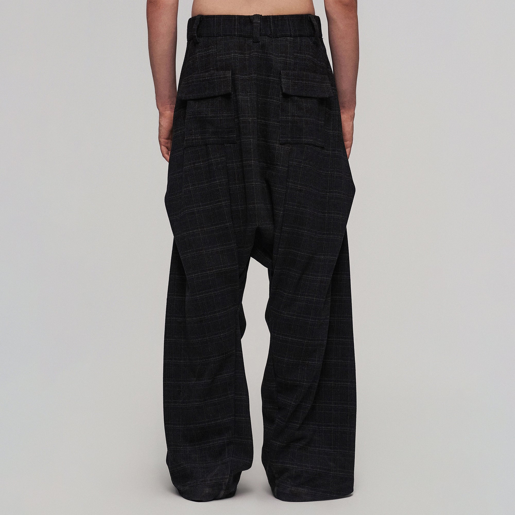 ILNya Nieternite Nifutur Deconstructed Plaid Drop-Crotch Pants